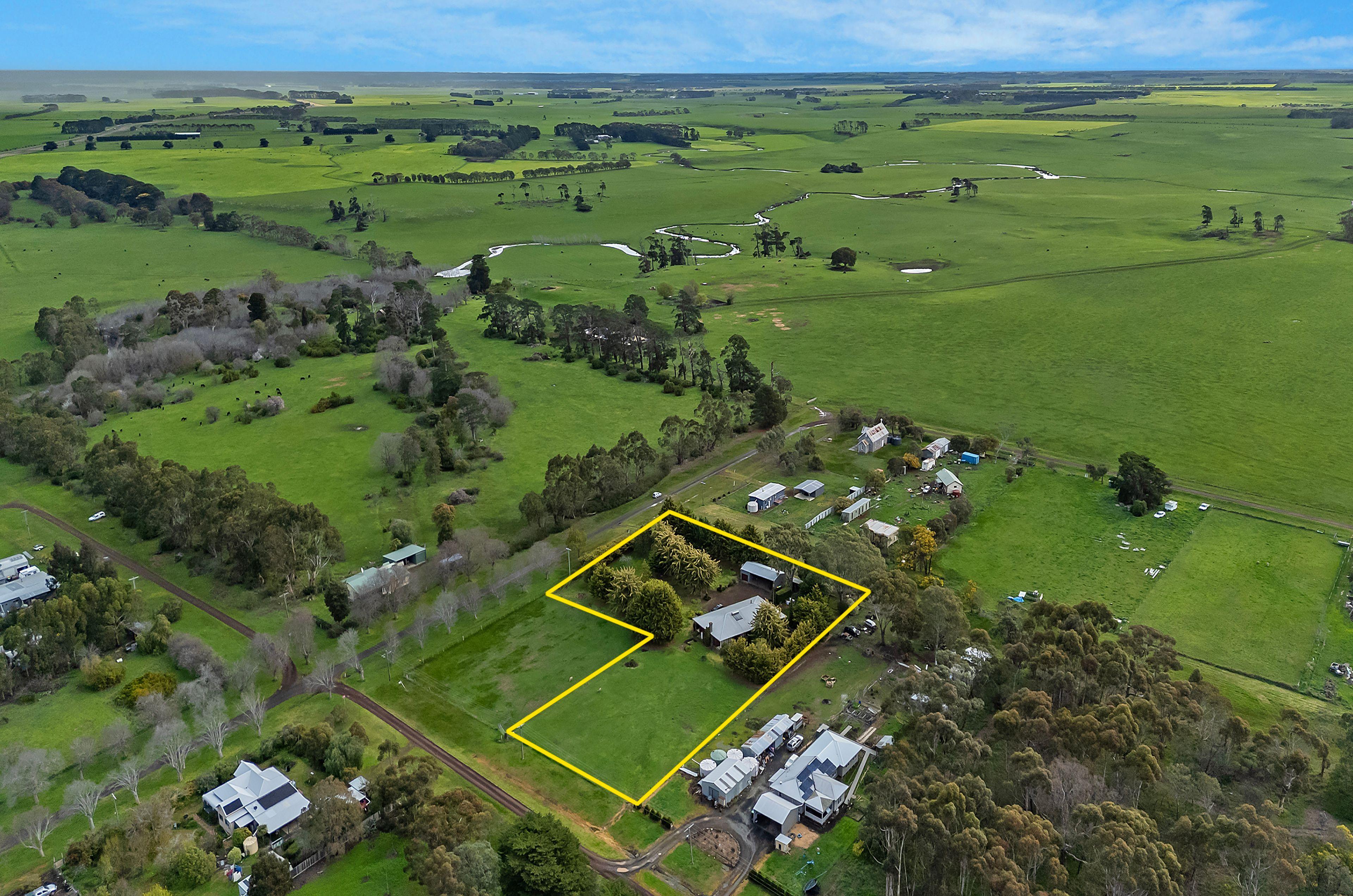 House for Sale: Caramut, VIC 3274, VIC, 3274
