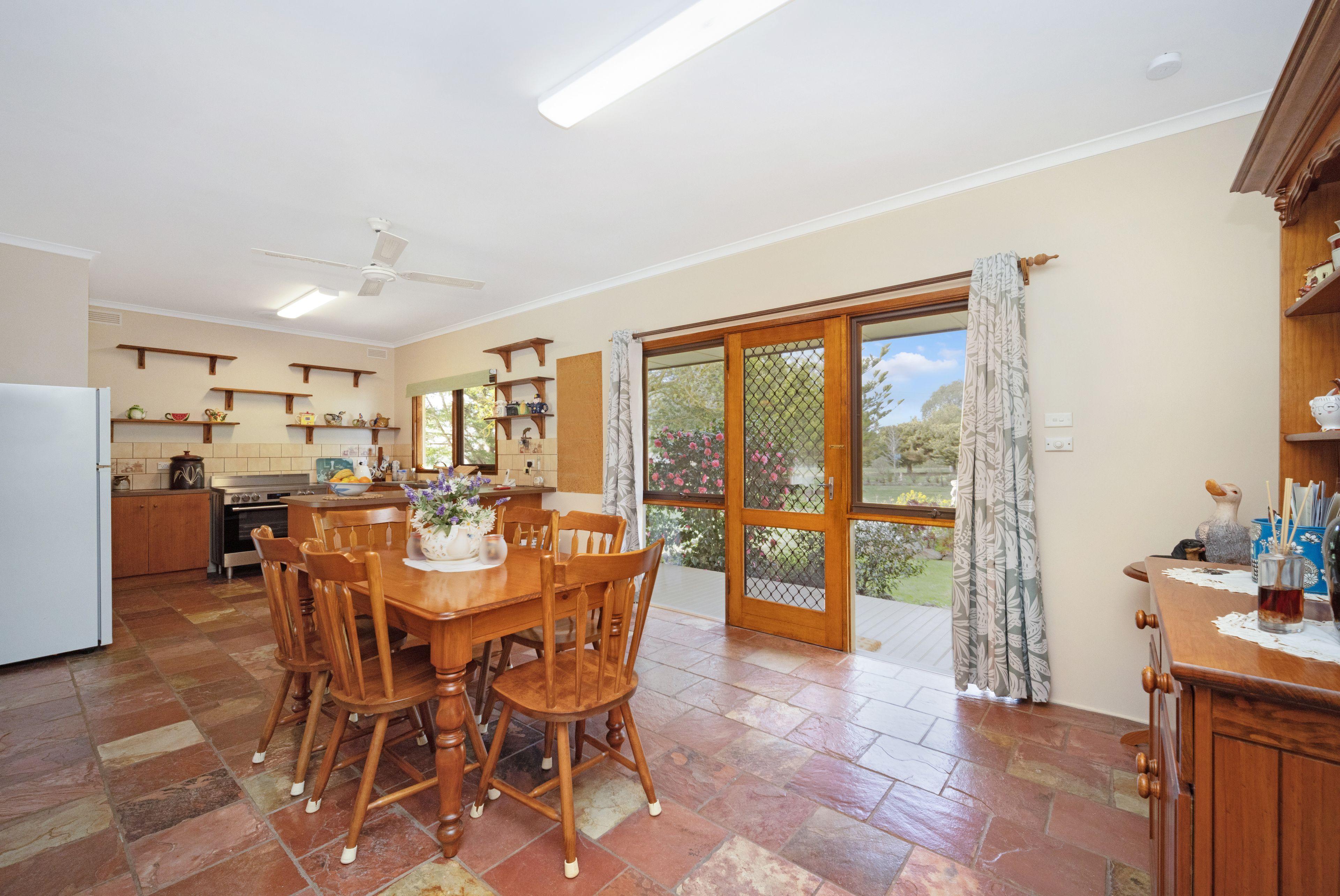 House for Sale: Caramut, VIC 3274, VIC, 3274