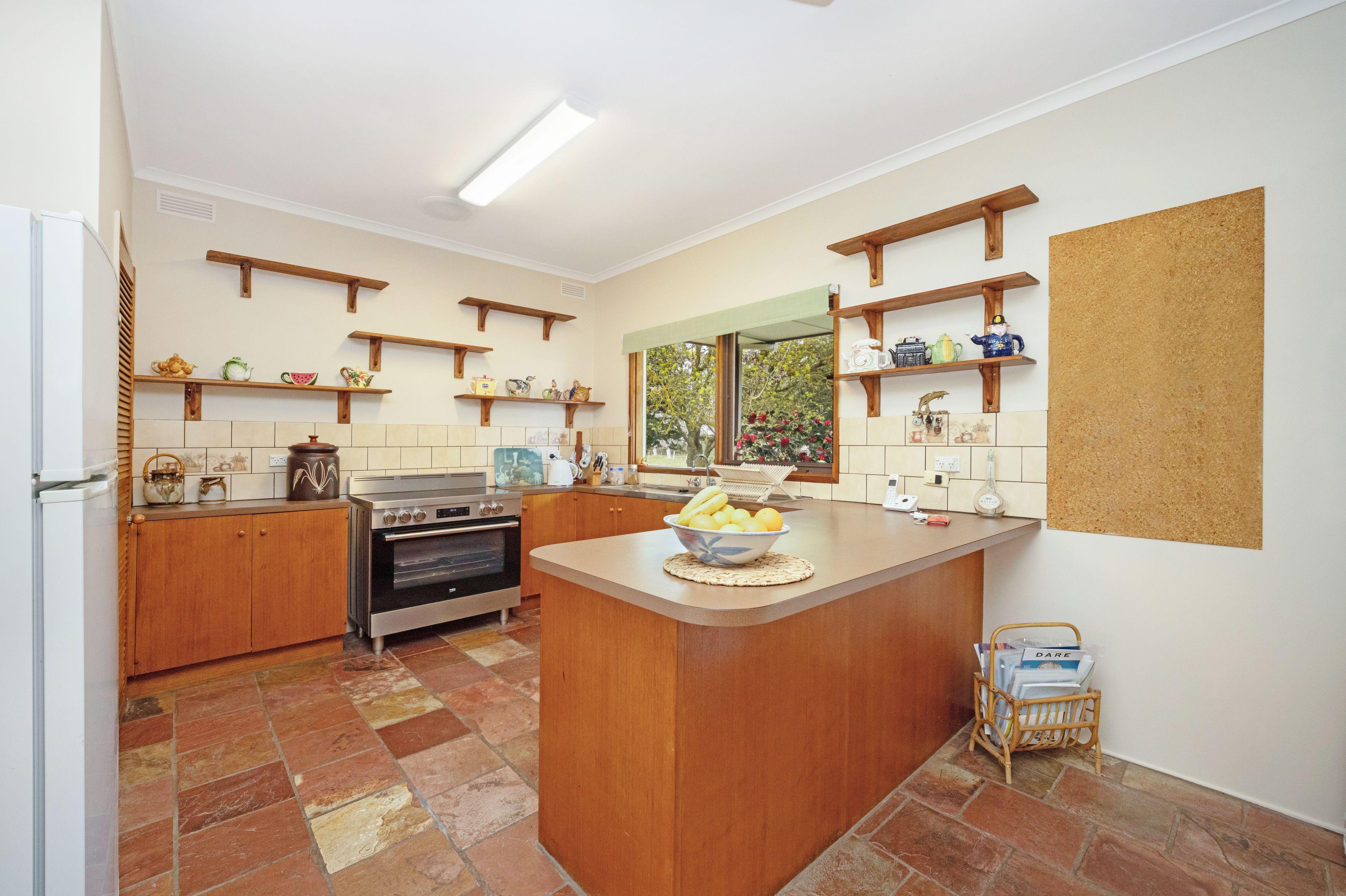 House for Sale: Caramut, VIC 3274, VIC, 3274