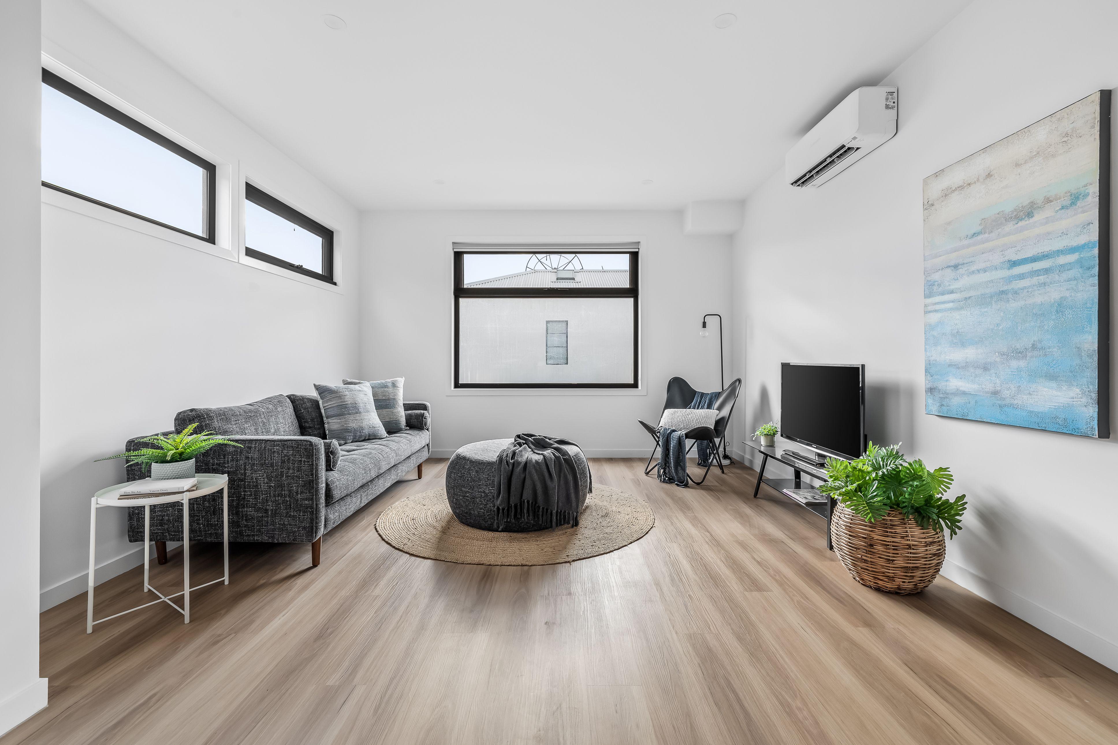 Prop-GPT: Townhouse: VIC Preston, VIC 3072 Home For Sale