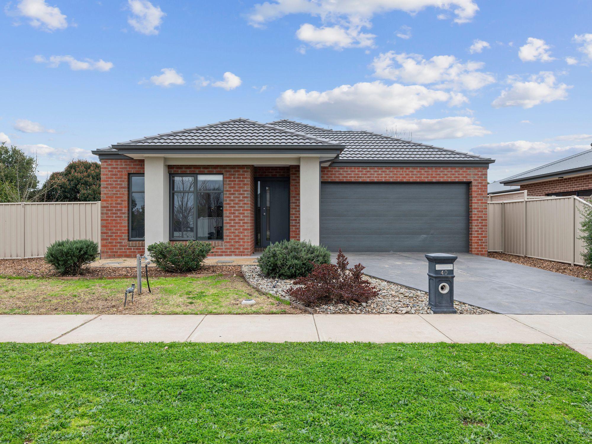 Prop-GPT: House: VIC Benalla, VIC 3672 Home For Sale