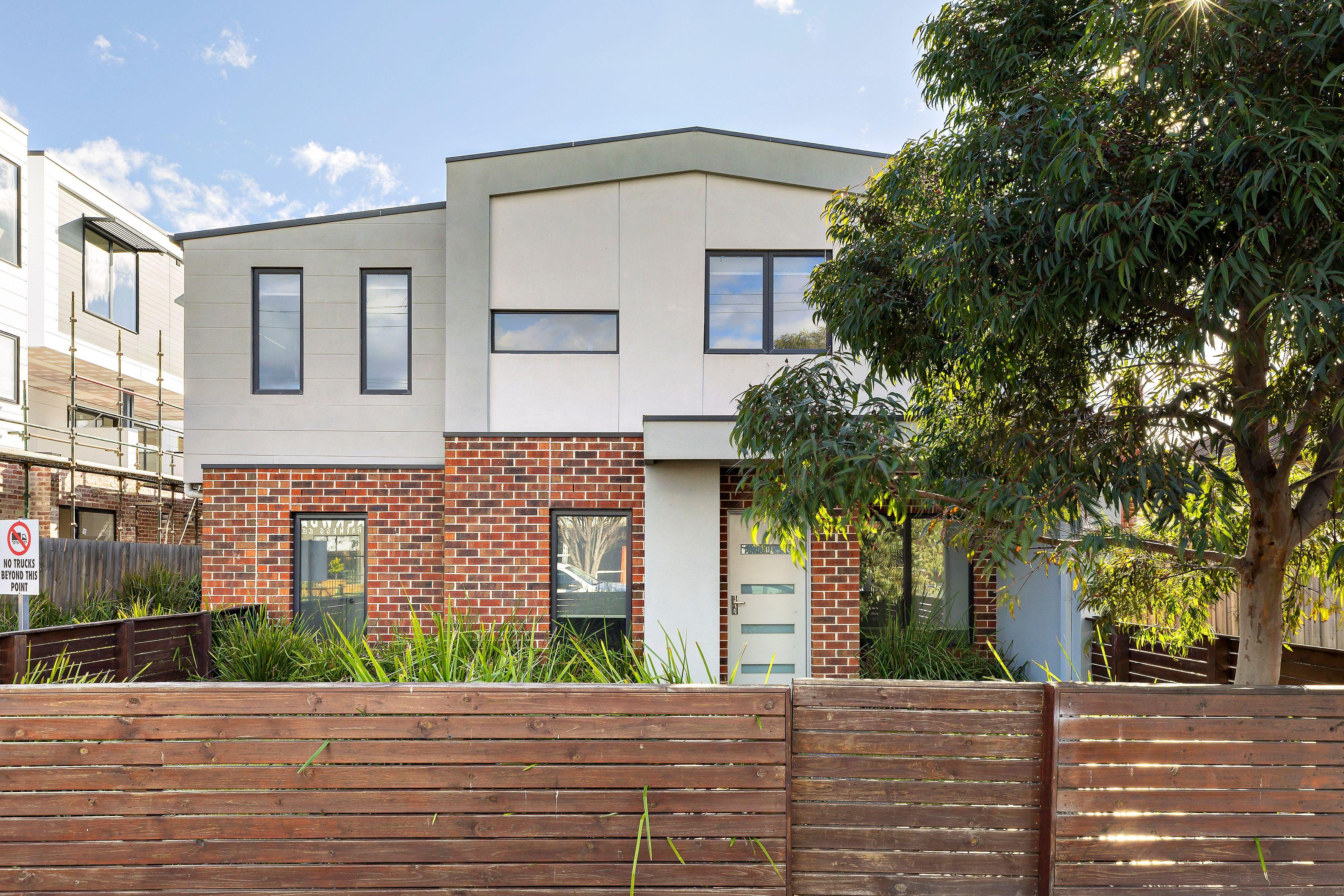 Prop-GPT: Townhouse: VIC Pascoe Vale, VIC 3044 Home For Sale