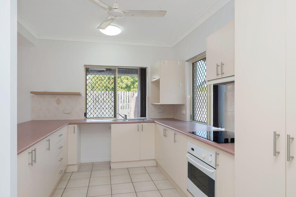 Townhouse for Sale: Railway Estate, QLD 4810, QLD, 4810