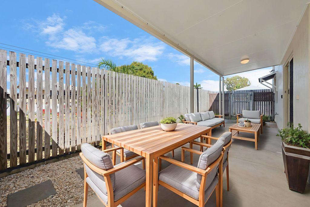 Townhouse for Sale: Railway Estate, QLD 4810, QLD, 4810