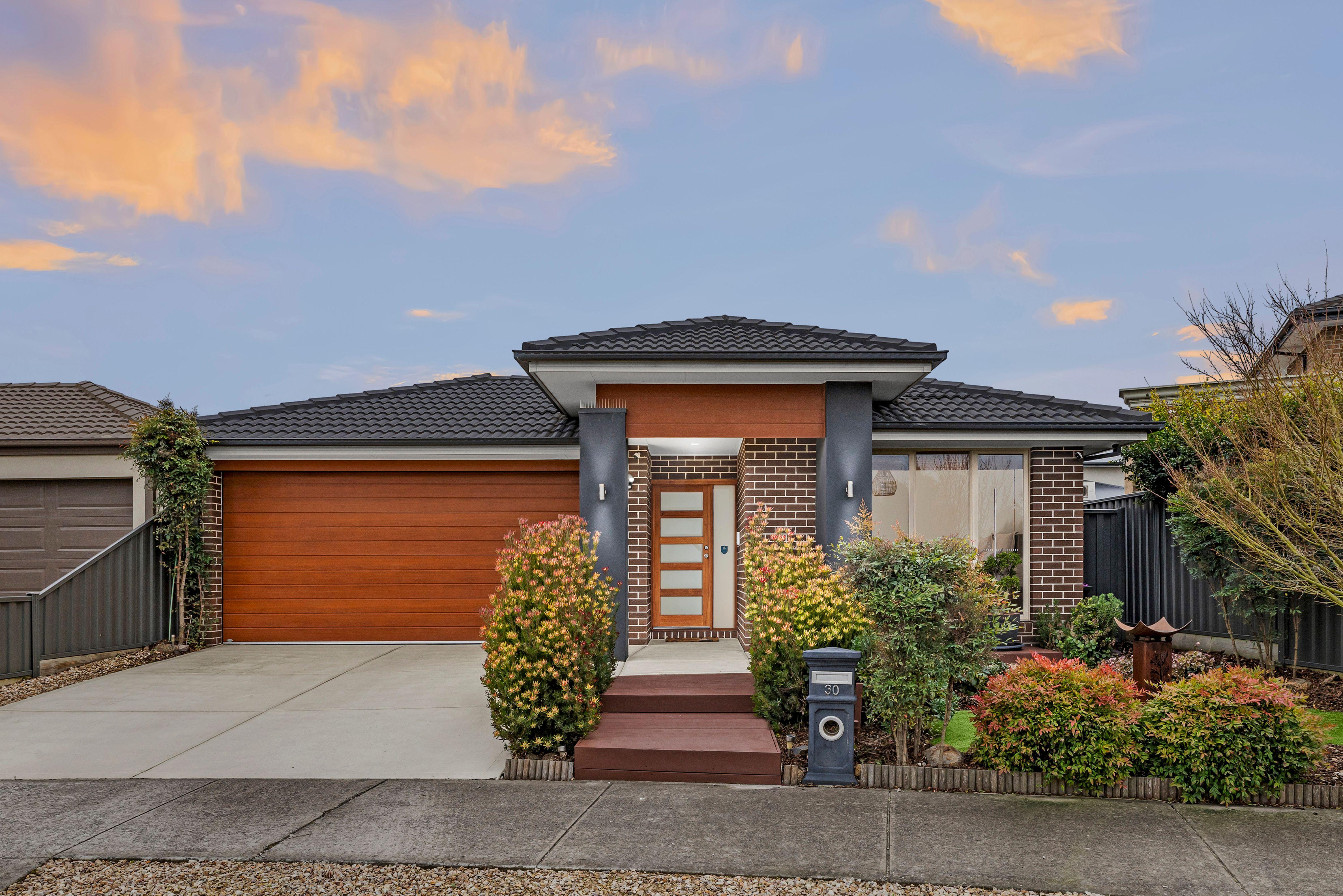 Prop-GPT: House: VIC Wollert, VIC 3750 Home For Sale