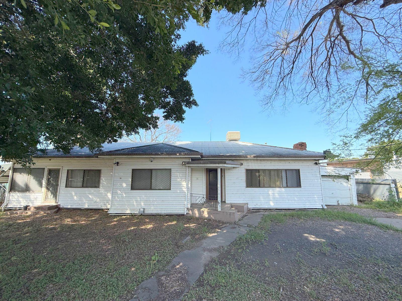 Prop-GPT: House: NSW Moree, NSW 2400 Home For Sale