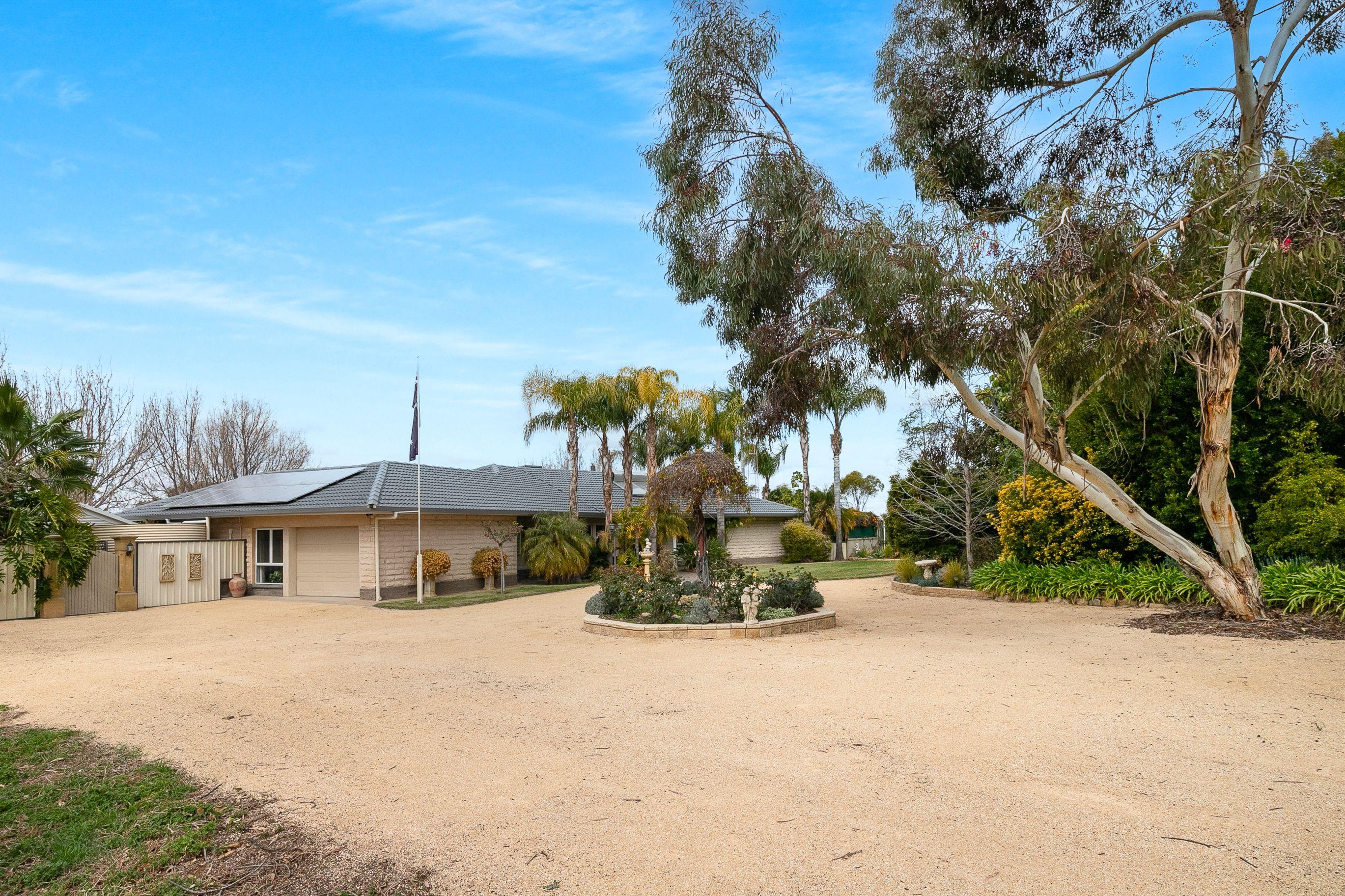 House for Sale: Waikerie, SA 5330, SA, 5330