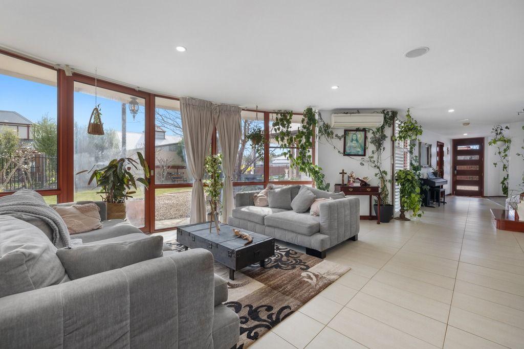 House for Sale: Werribee, VIC 3030, VIC, 3030