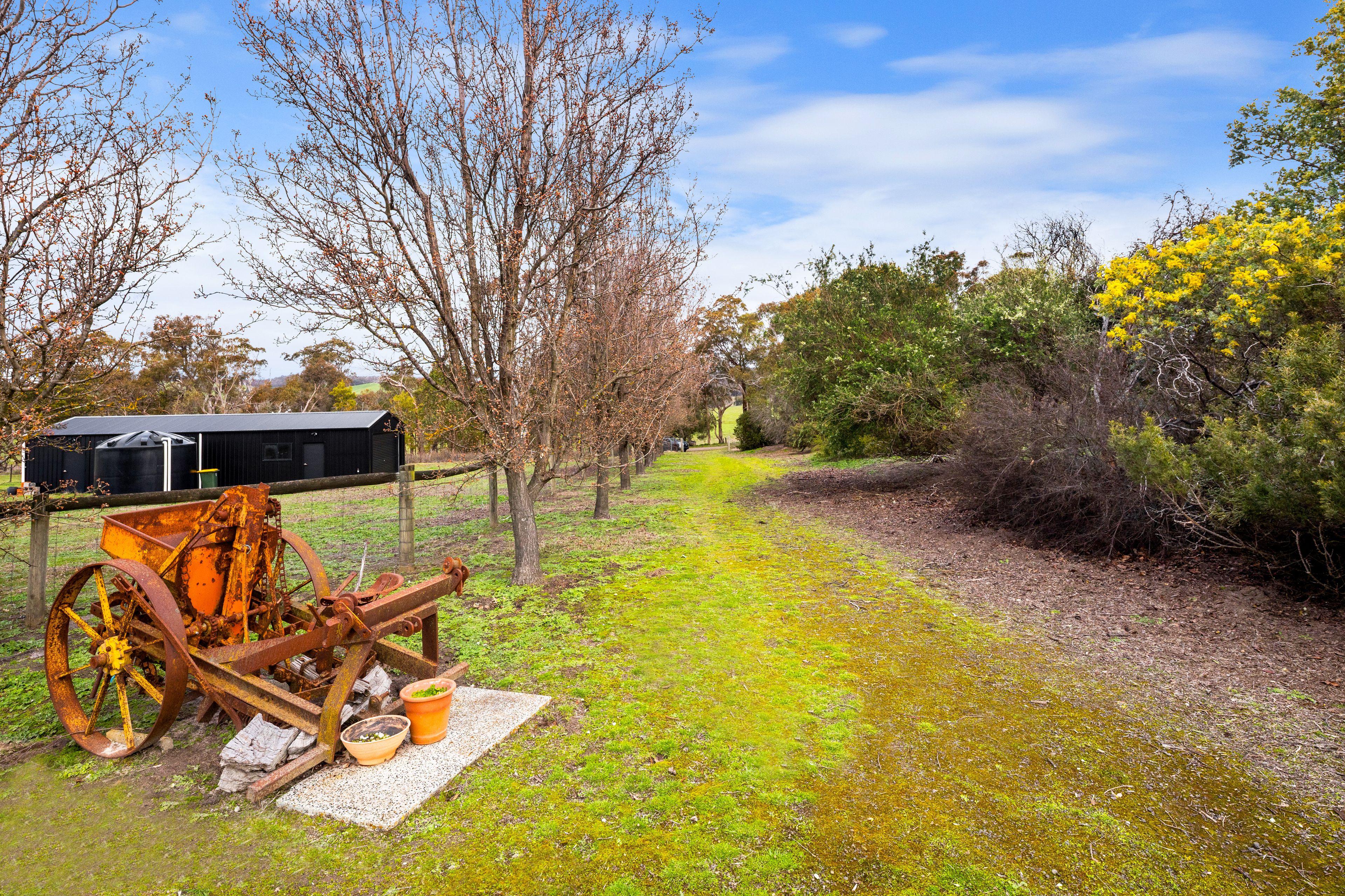 Land for Sale: Mount Lonarch, VIC 3468, VIC, 3468