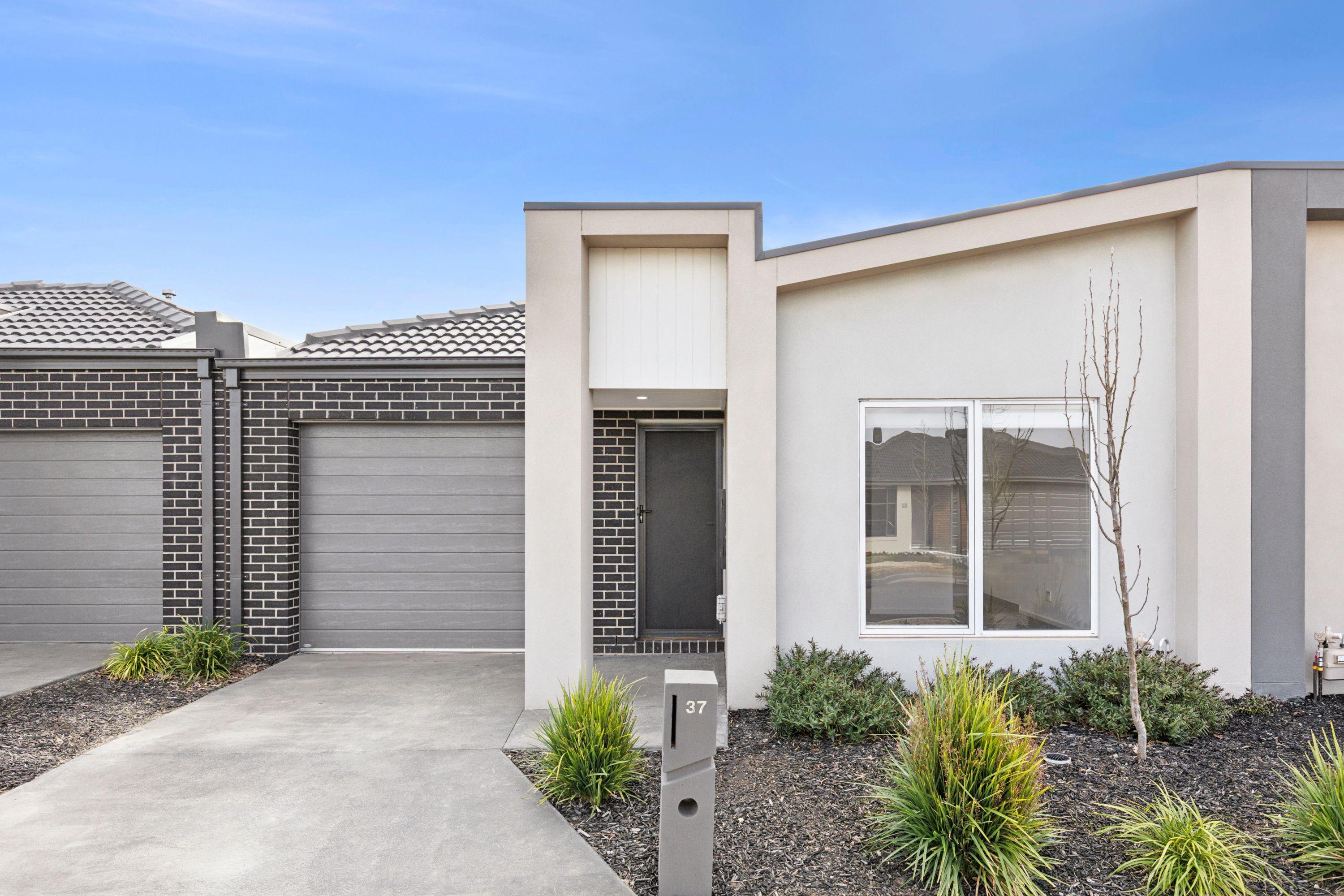 Prop-GPT: House: VIC Lara, VIC 3212 Home For Sale