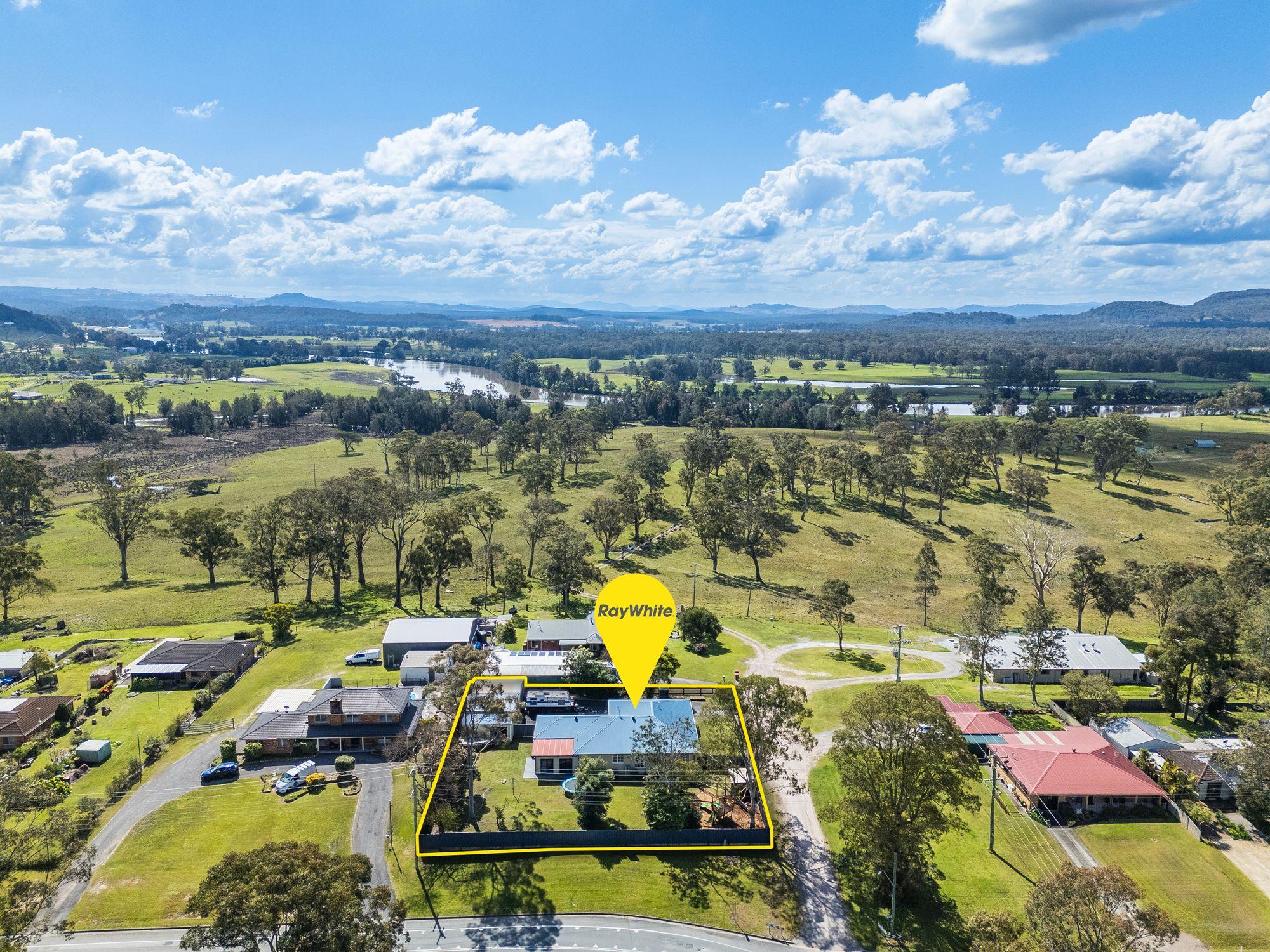 House for Sale: East Seaham, NSW 2324, NSW, 2324