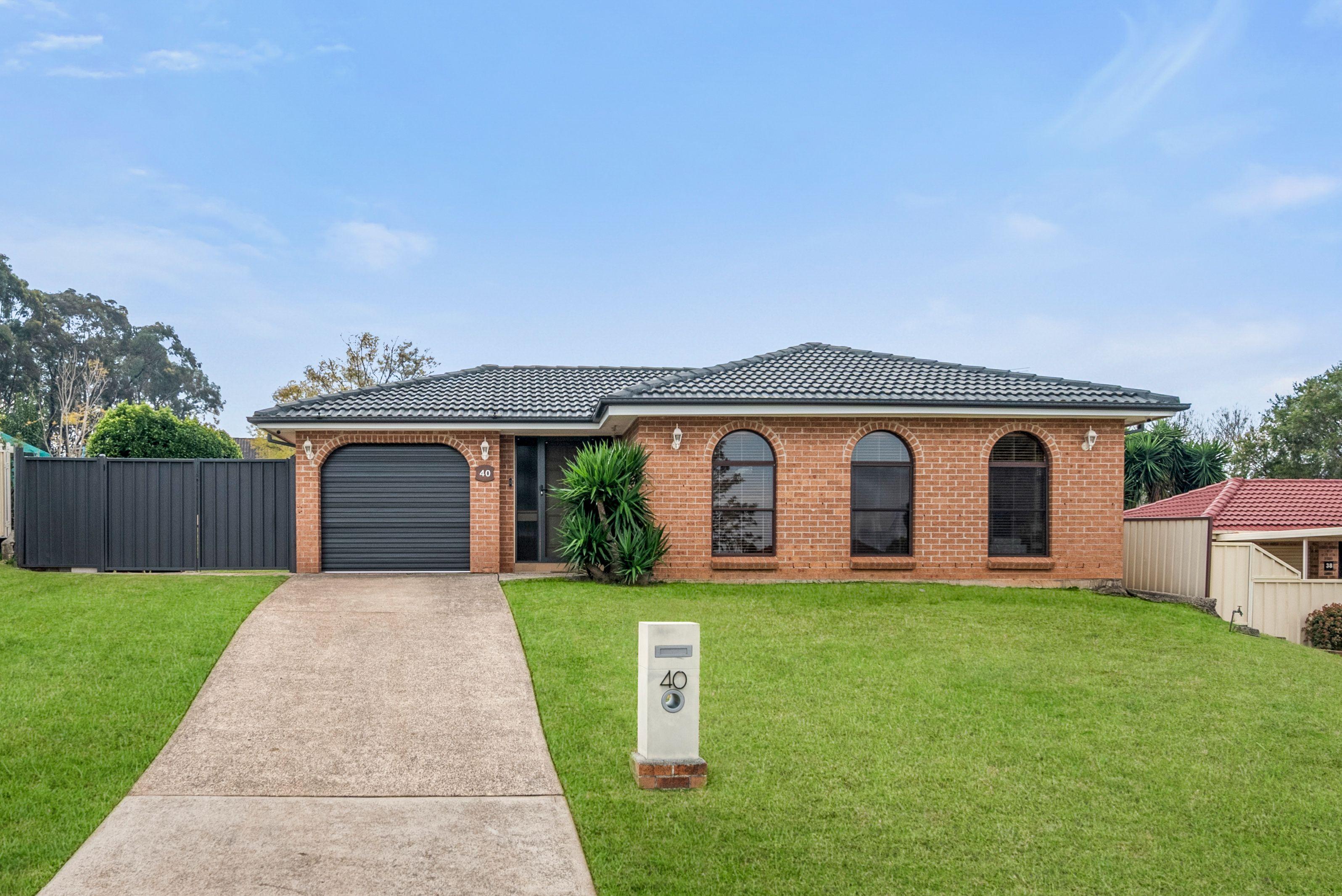 Prop-GPT: House: NSW Rosemeadow, NSW 2560 Home For Sale