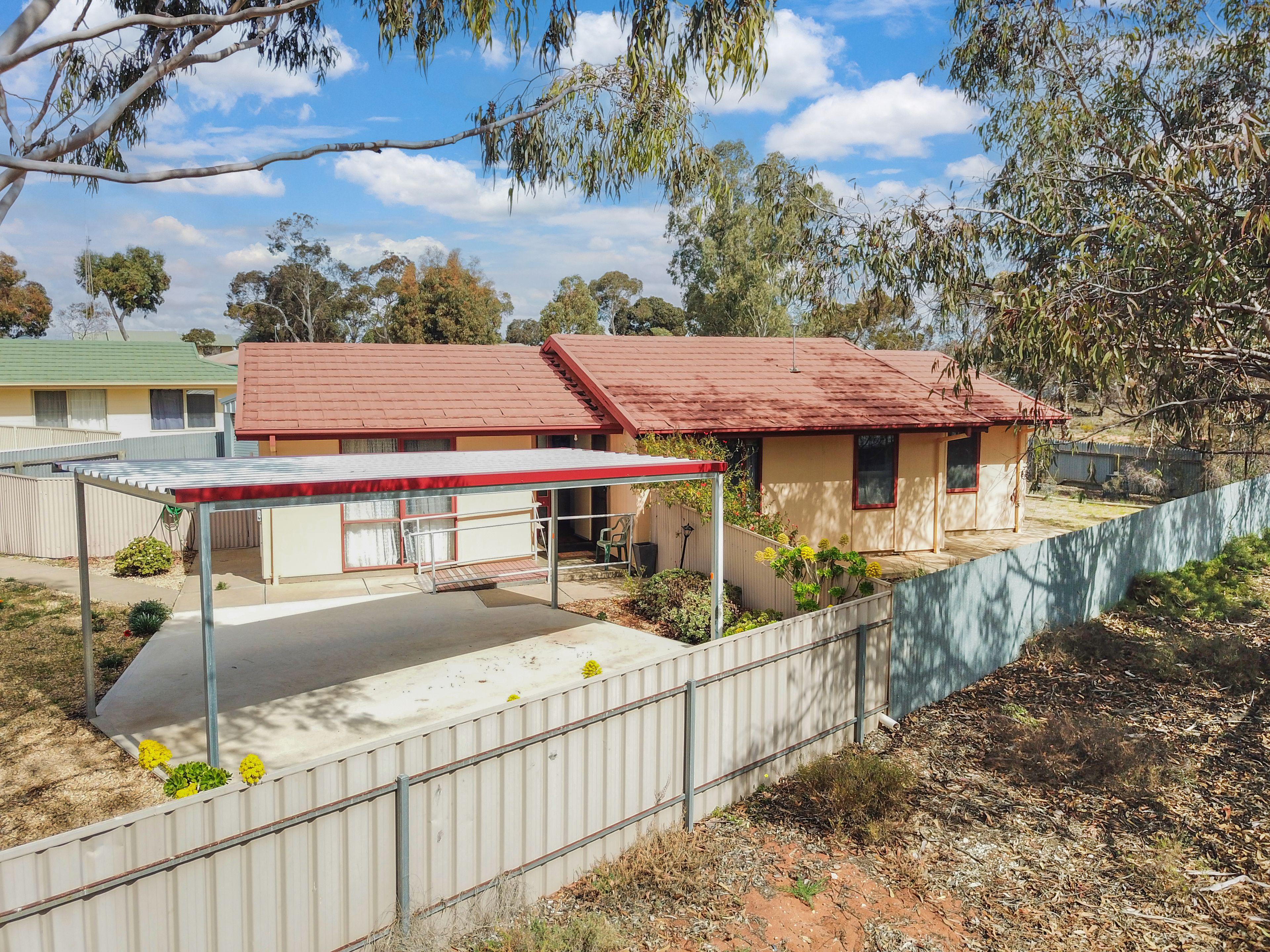 House for Sale: Waikerie, SA 5330, SA, 5330