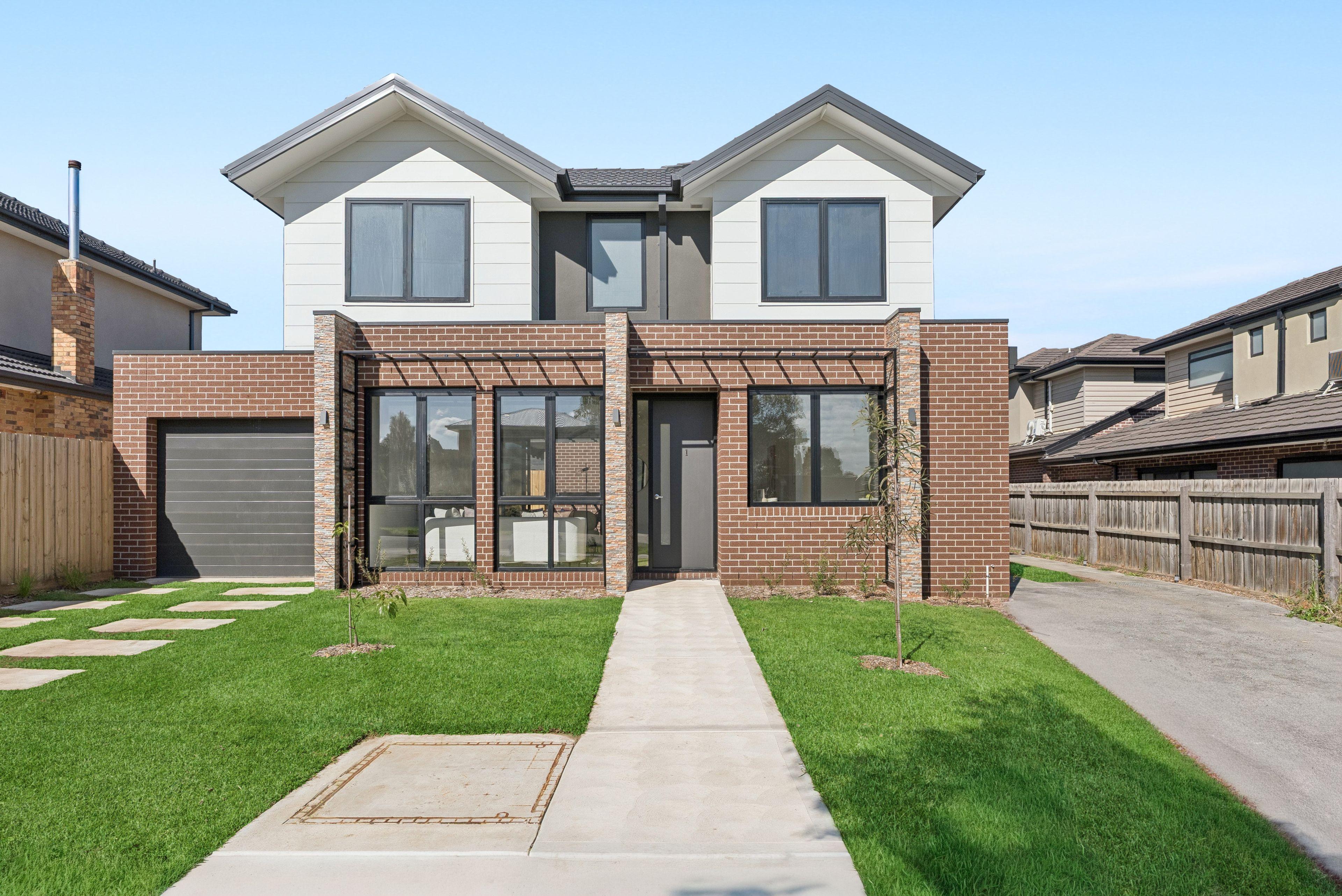 Prop-GPT: Townhouse: VIC Reservoir, VIC 3073 Home For Sale