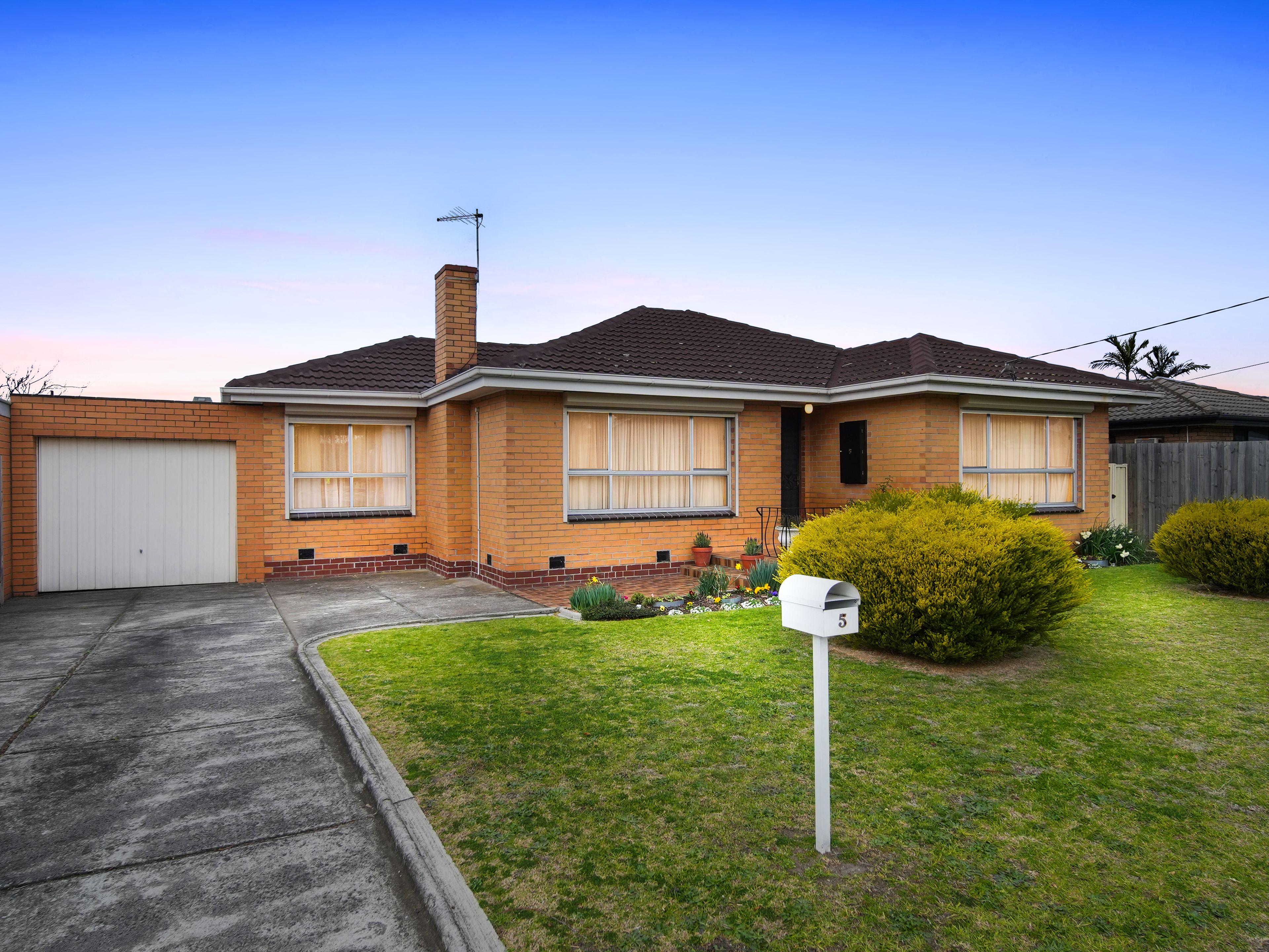 Prop-GPT: House: VIC Noble Park, VIC 3174 Home For Sale