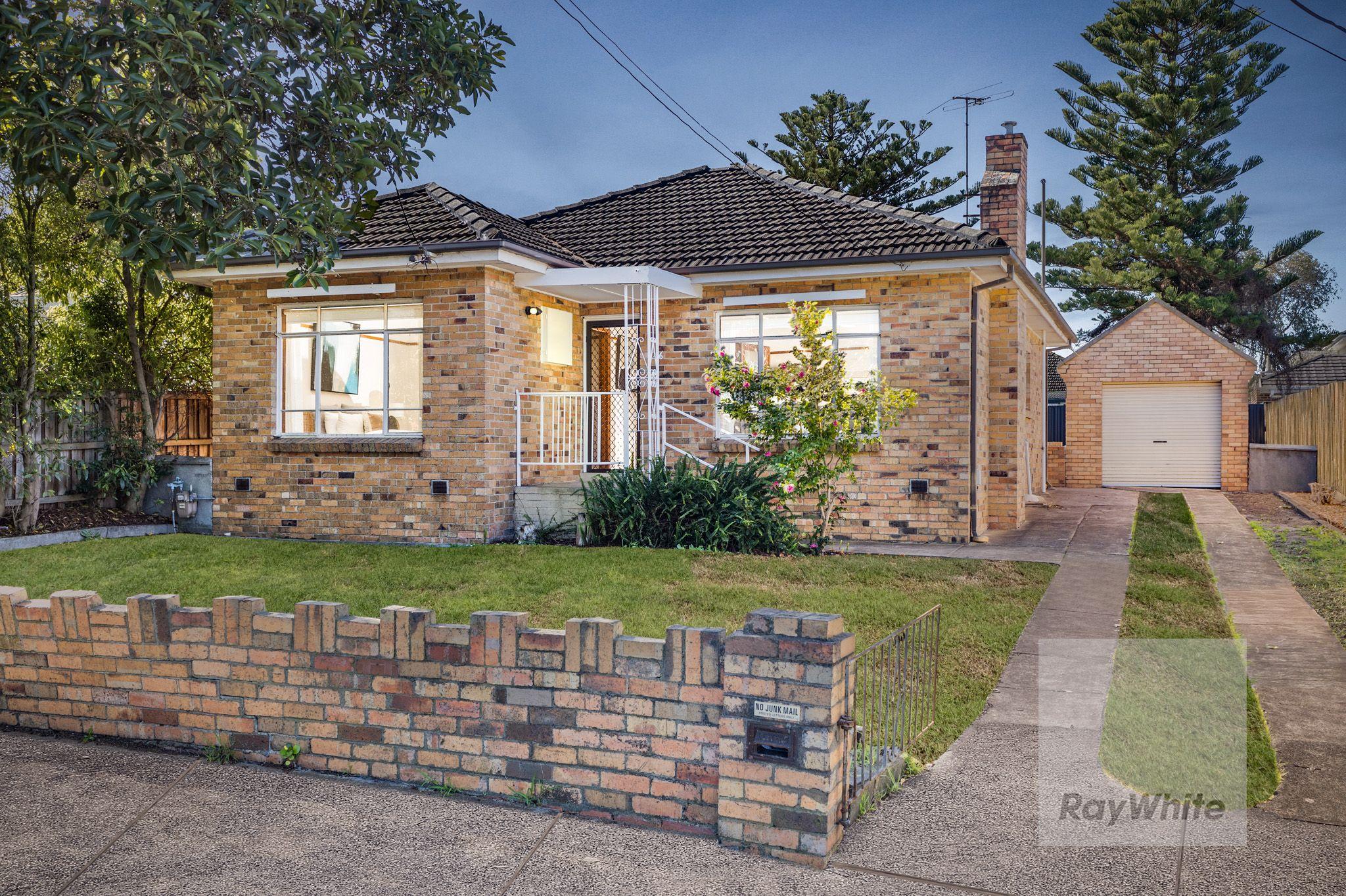 Prop-GPT: House: VIC Kingsbury, VIC 3083 Home For Sale