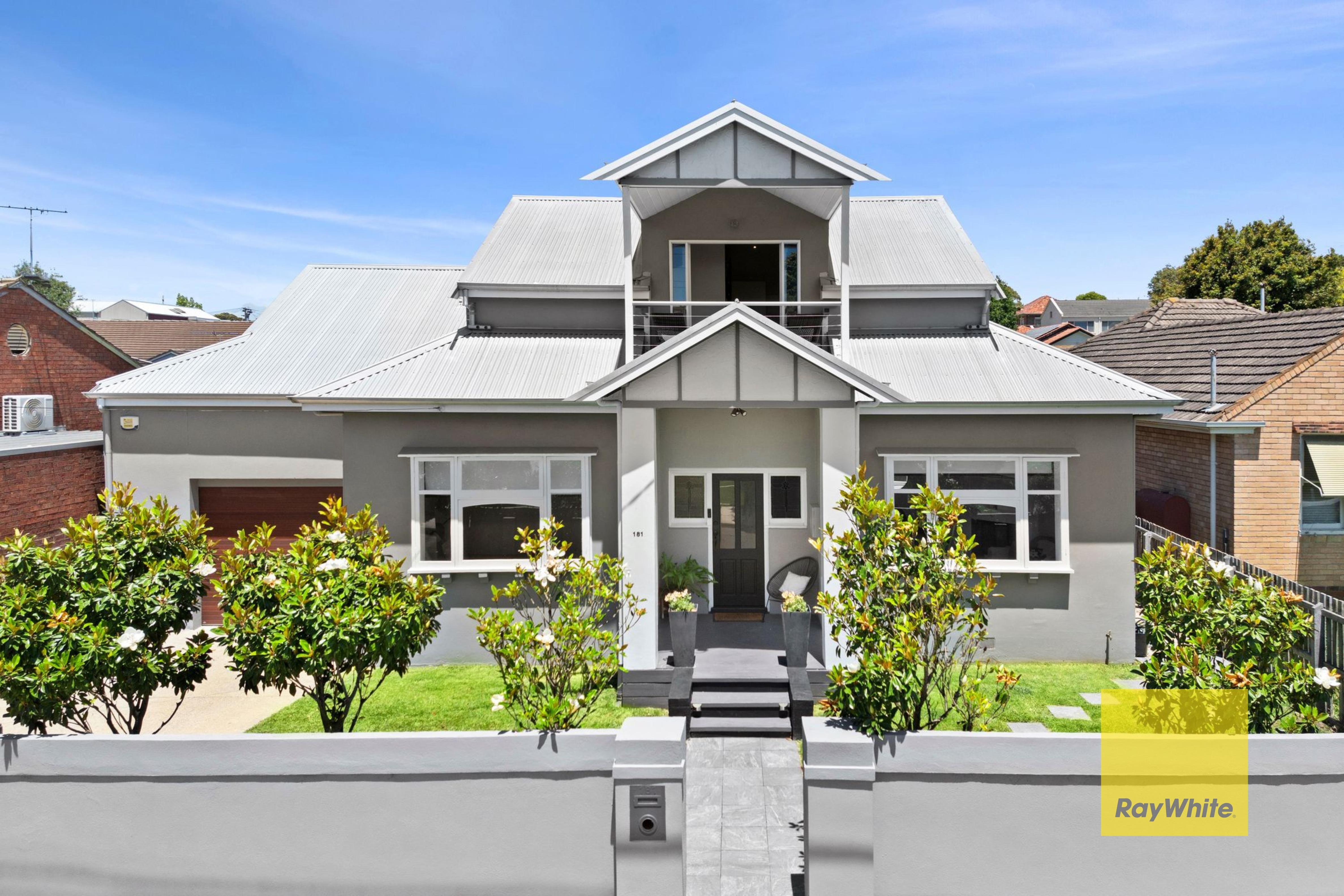 Prop-GPT: House: VIC Newtown, VIC 3220 Home For Sale