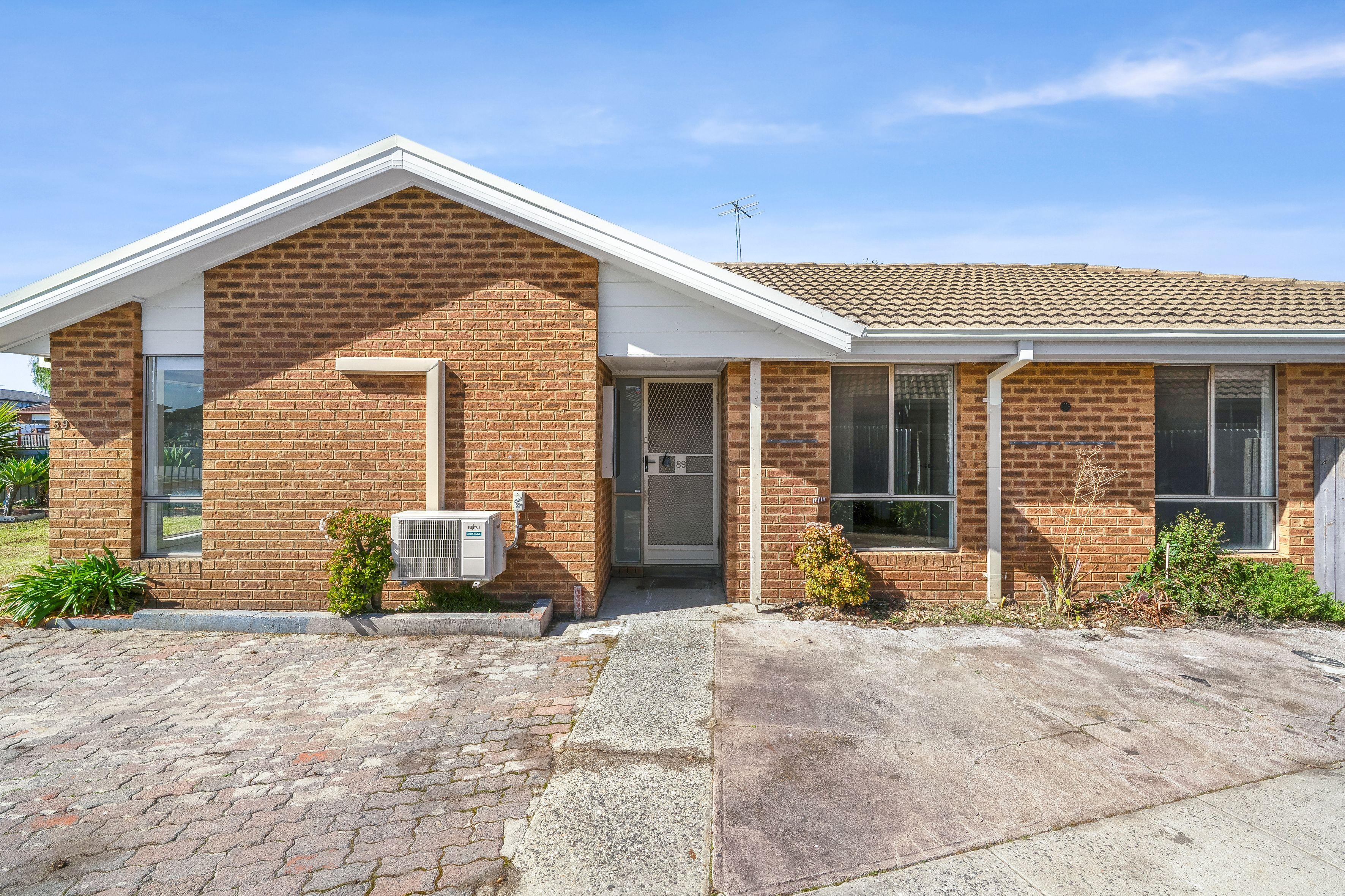 Prop-GPT: House: VIC Meadow Heights, VIC 3048 Home For Sale