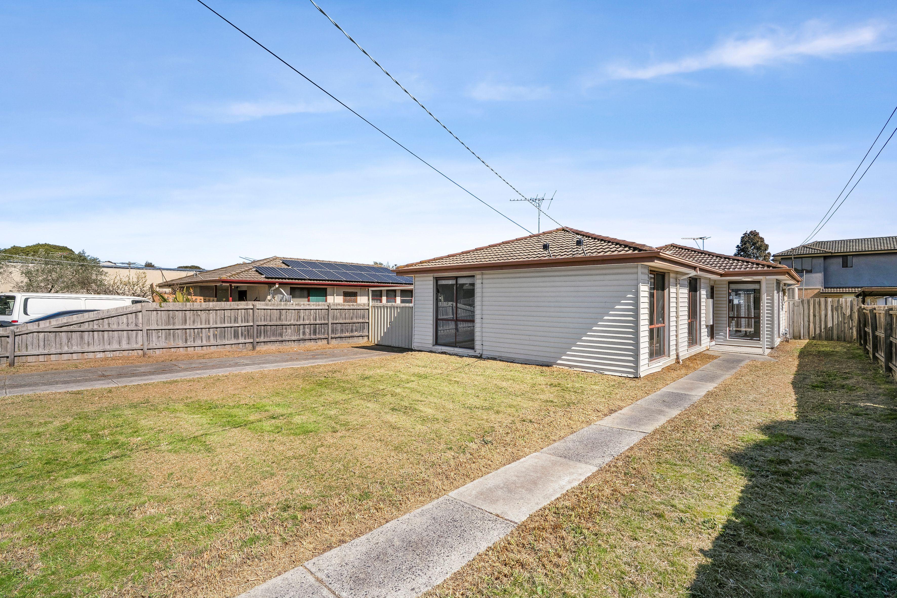 Prop-GPT: House: VIC Meadow Heights, VIC 3048 Home For Sale