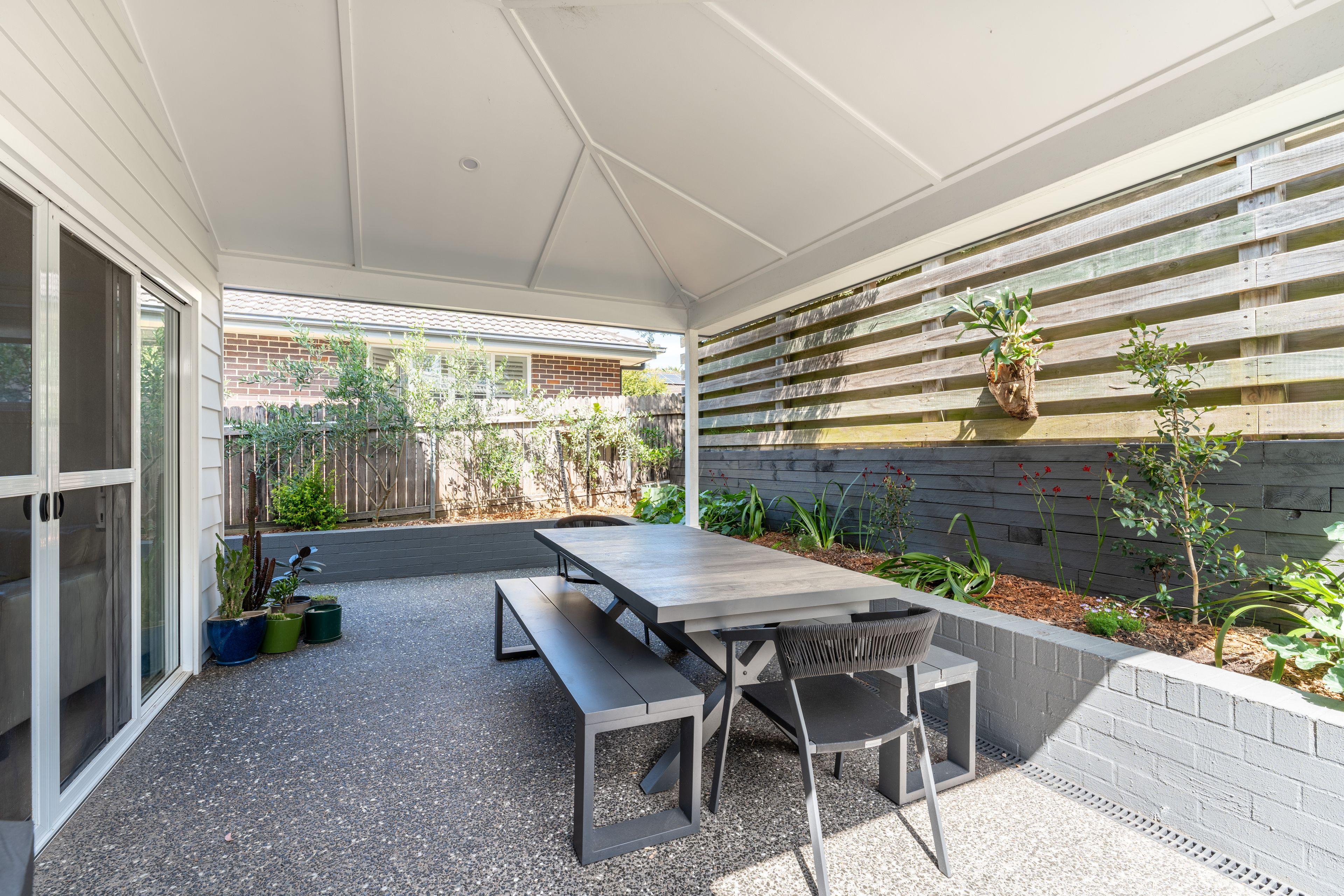 DuplexSemi-detached for Sale: Helensburgh, NSW 2508, NSW, 2508