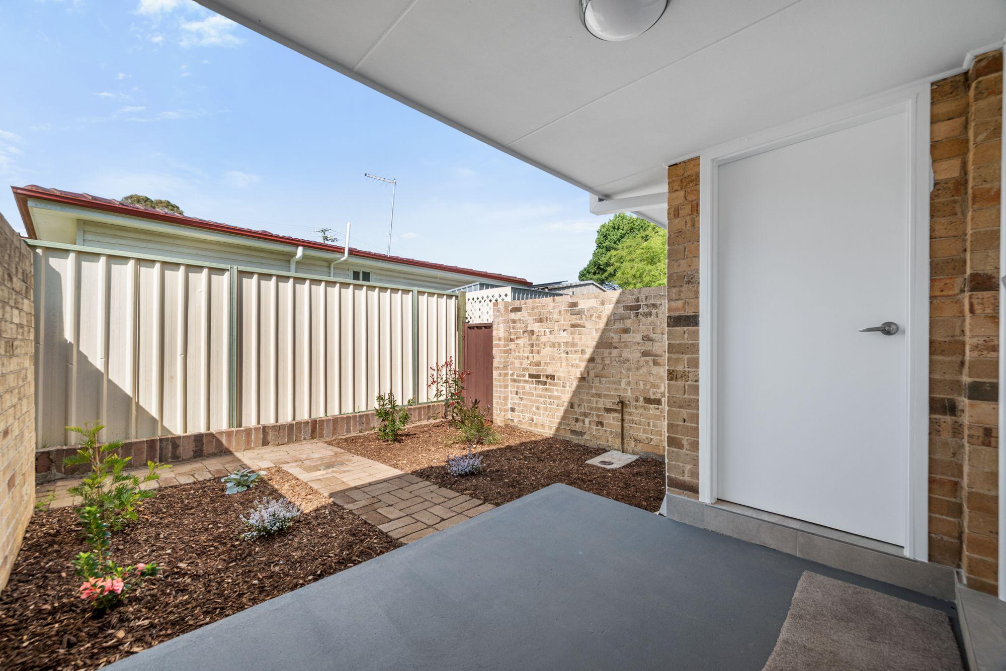 Townhouse for Sale: Macquarie Fields, NSW 2564, NSW, 2564