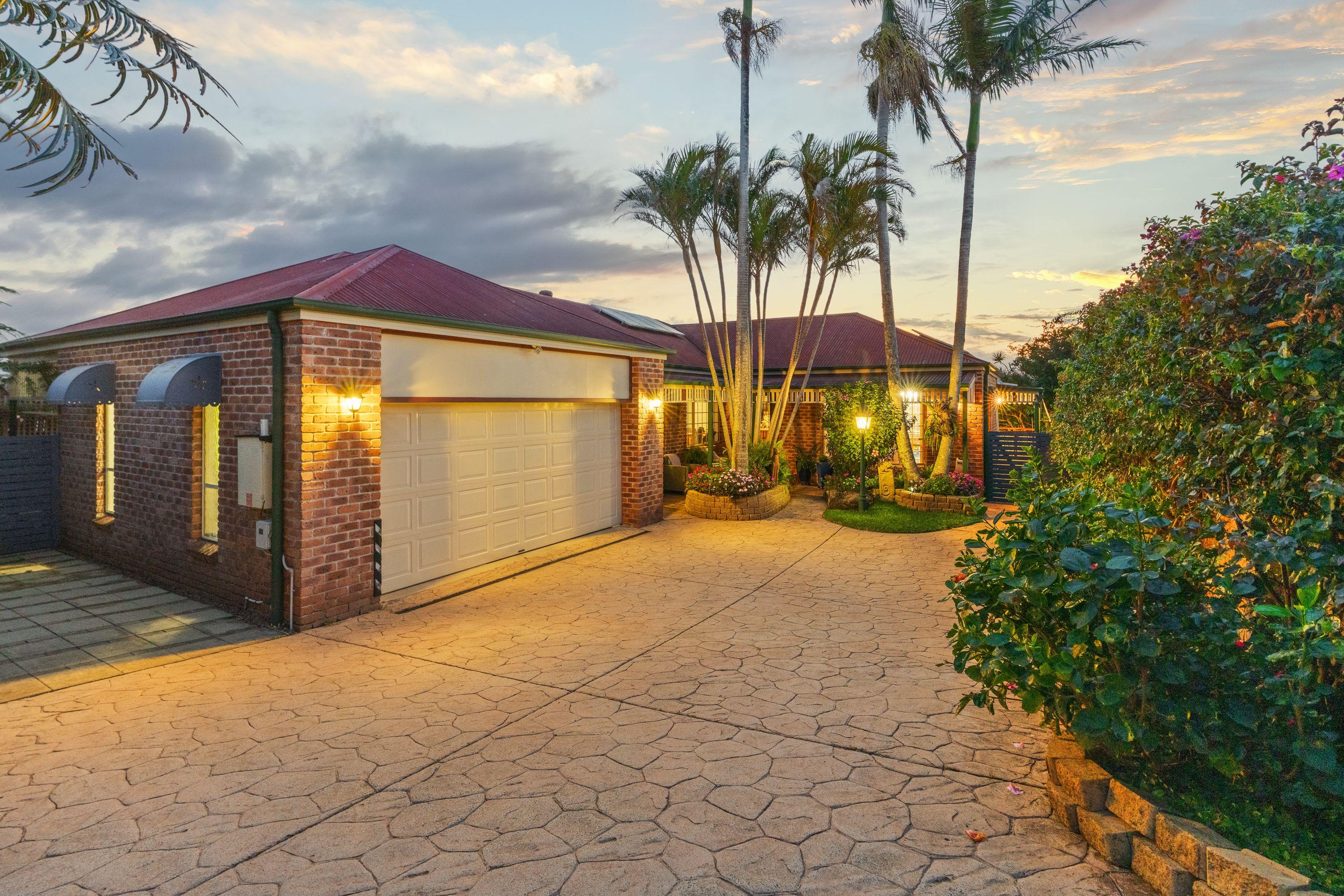 Prop-GPT: House: NSW Bilambil Heights, NSW 2486 Home For Sale