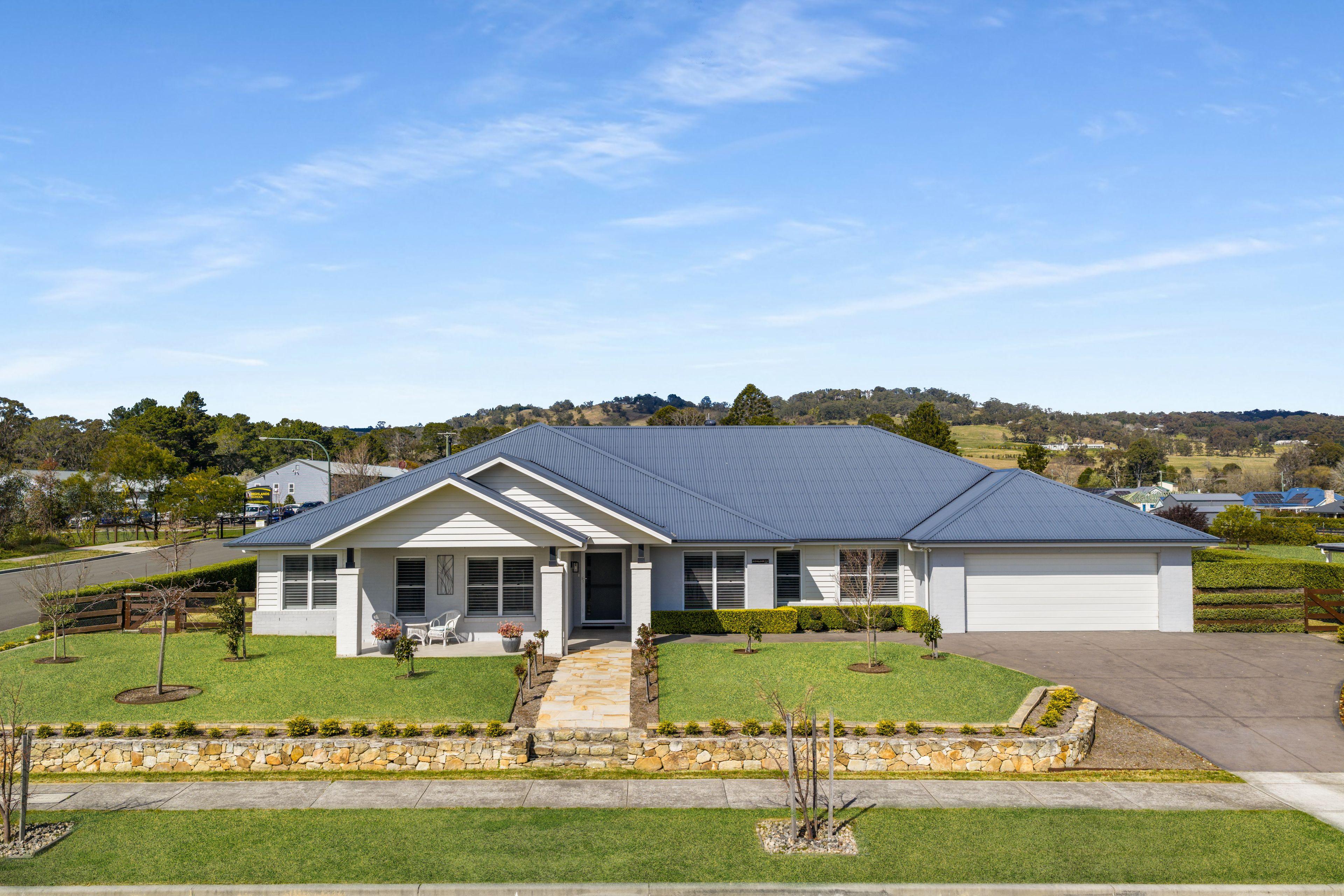 Prop-GPT: House: NSW Renwick, NSW 2575 Home For Sale