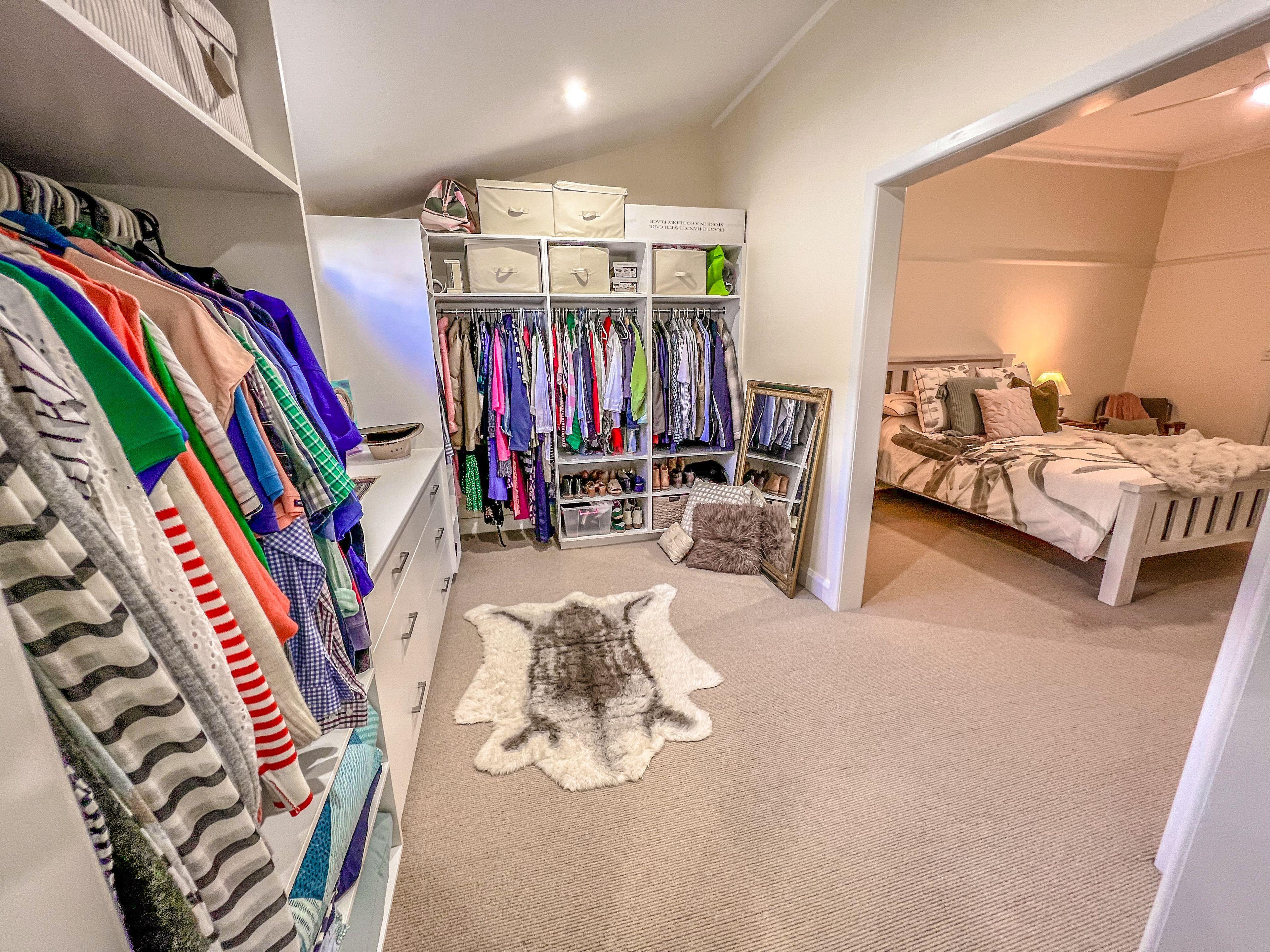 House for Sale: Deniliquin, NSW 2710, NSW, 2710