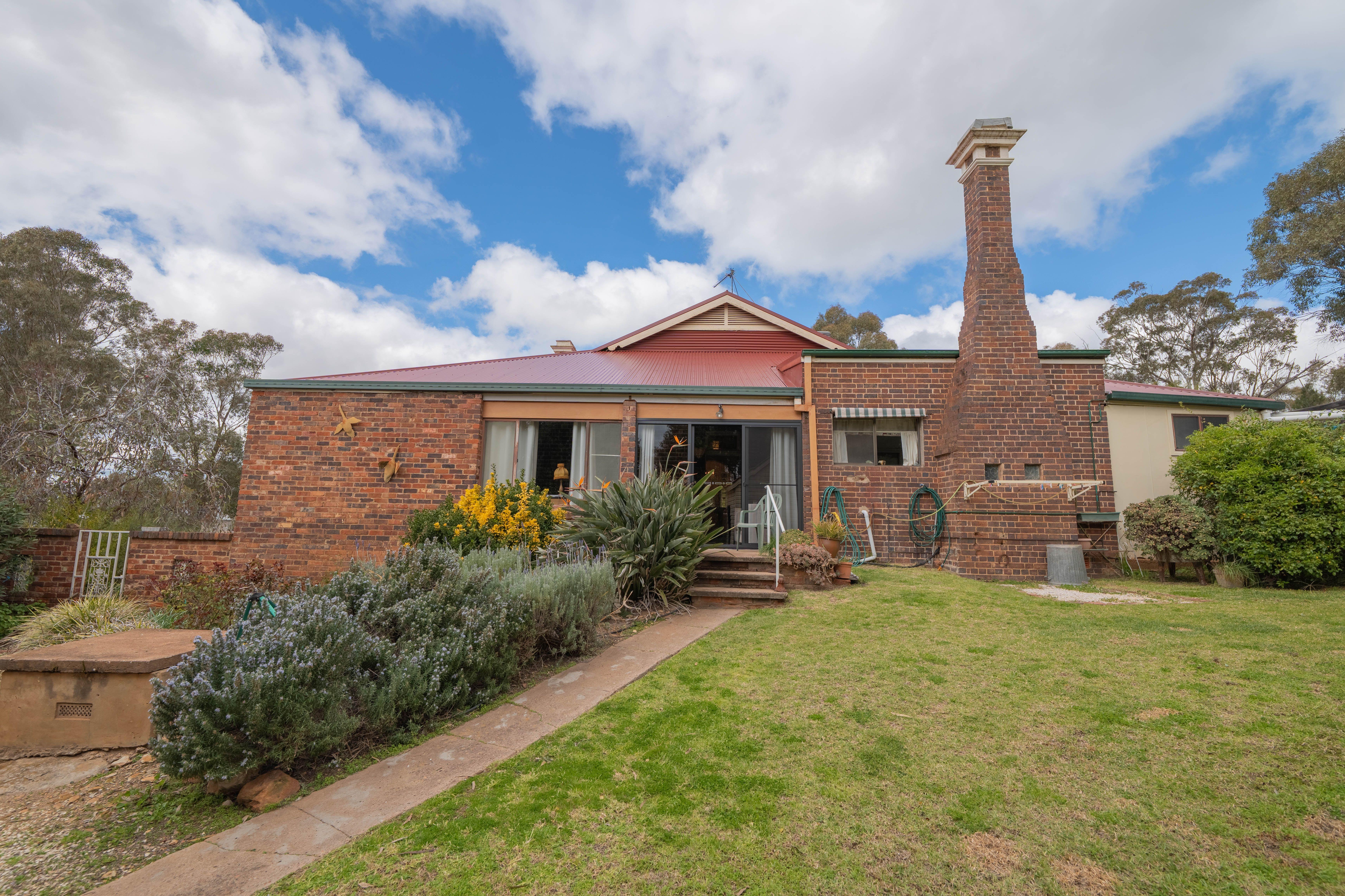 House for Sale: Barmedman, NSW 2668, NSW, 2668
