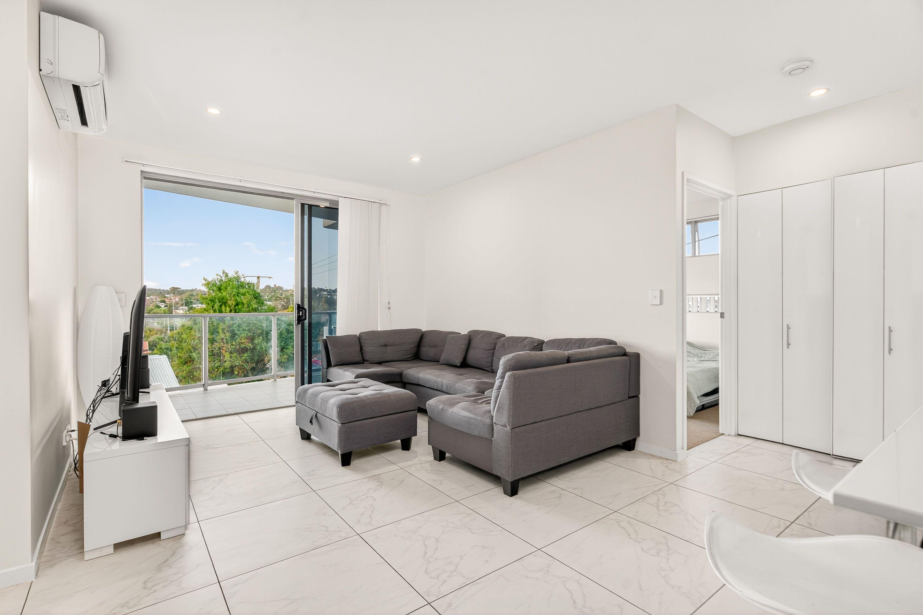 Apartment for Sale: Holland Park West, QLD 4121, QLD, 4121