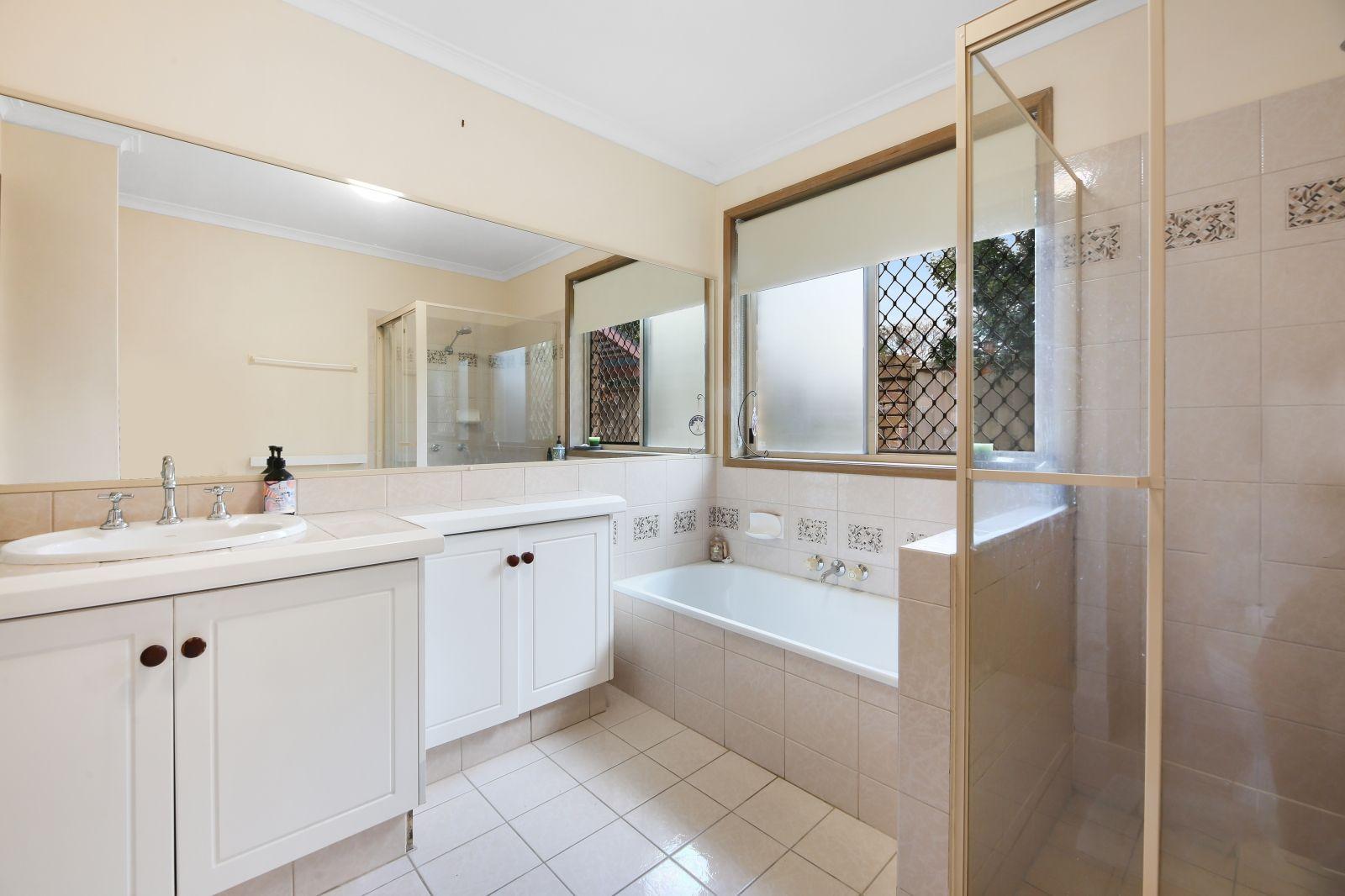 House for Sale: Robina, QLD 4226, QLD, 4226