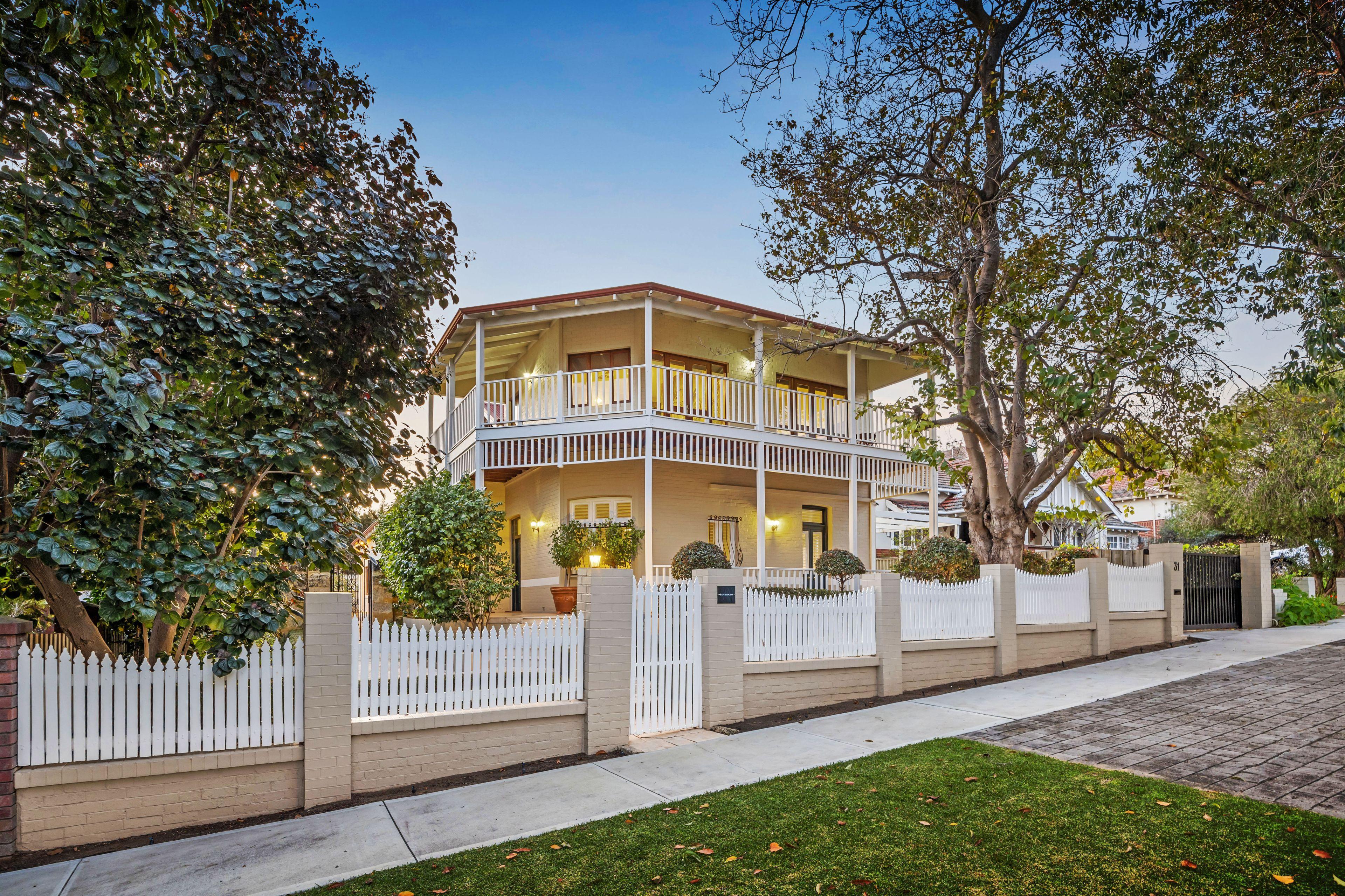 Prop-GPT: House: WA Broadway Nedlands, WA 6009 Home For Sale