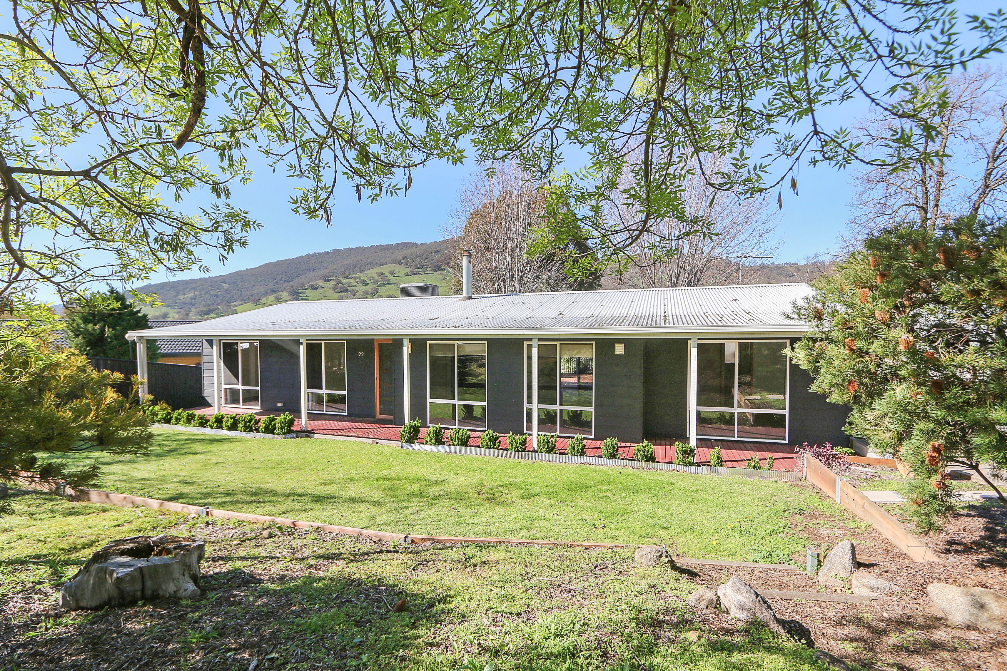 Prop-GPT: House: VIC Tallangatta, VIC 3700 Home For Sale