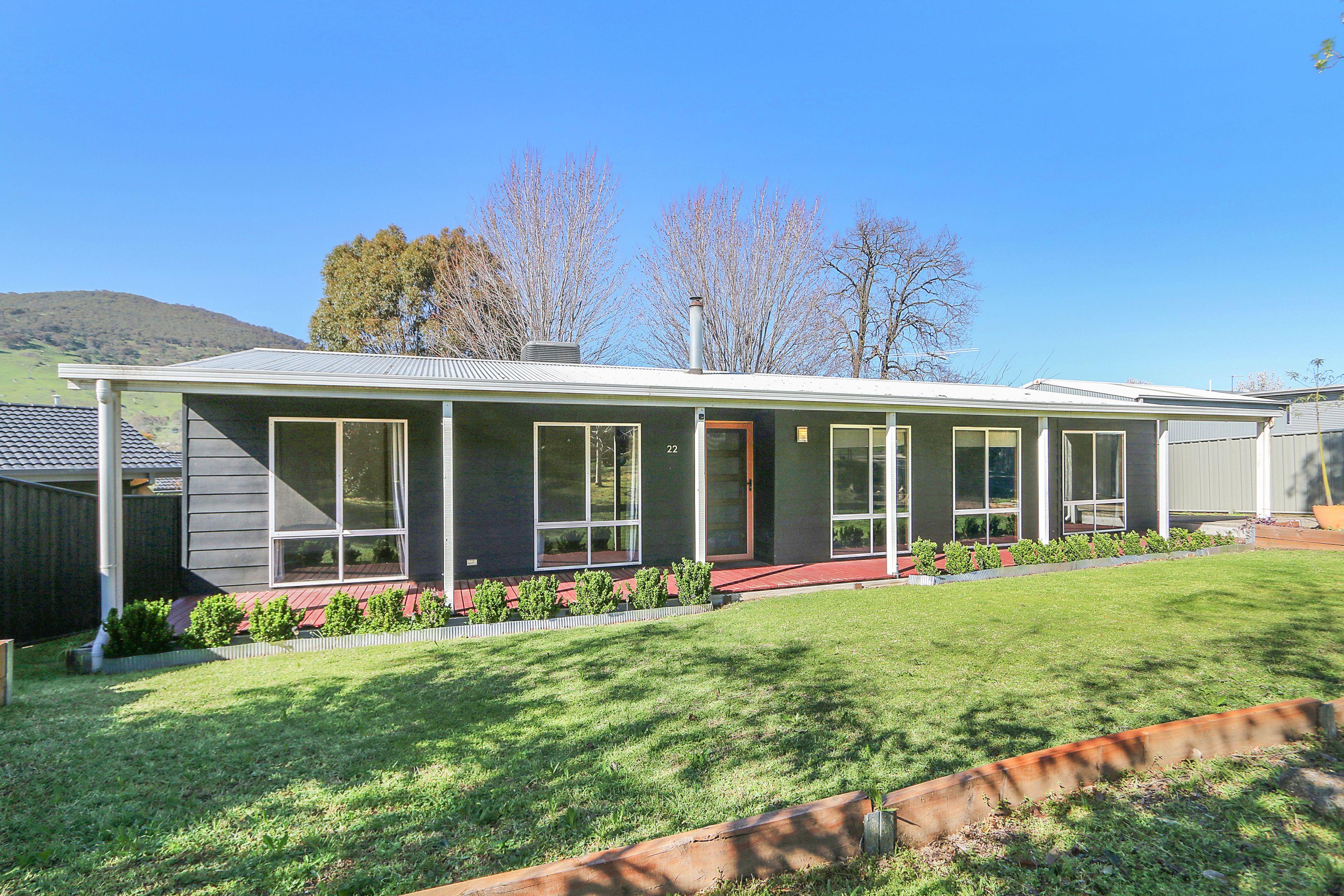 House for Sale: Tallangatta, VIC 3700, VIC, 3700