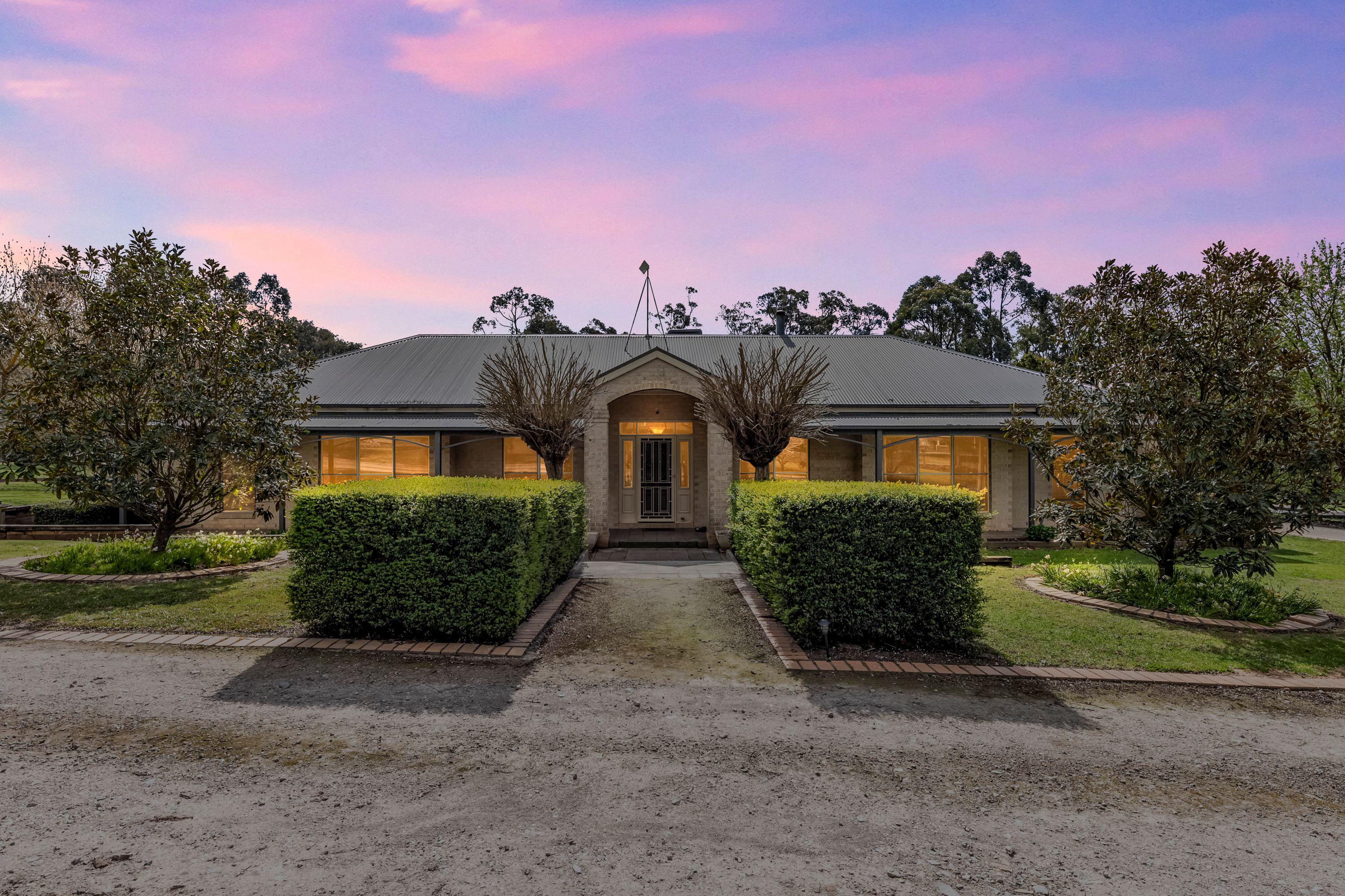 Prop-GPT: House: VIC Drouin, VIC 3818 Home For Sale