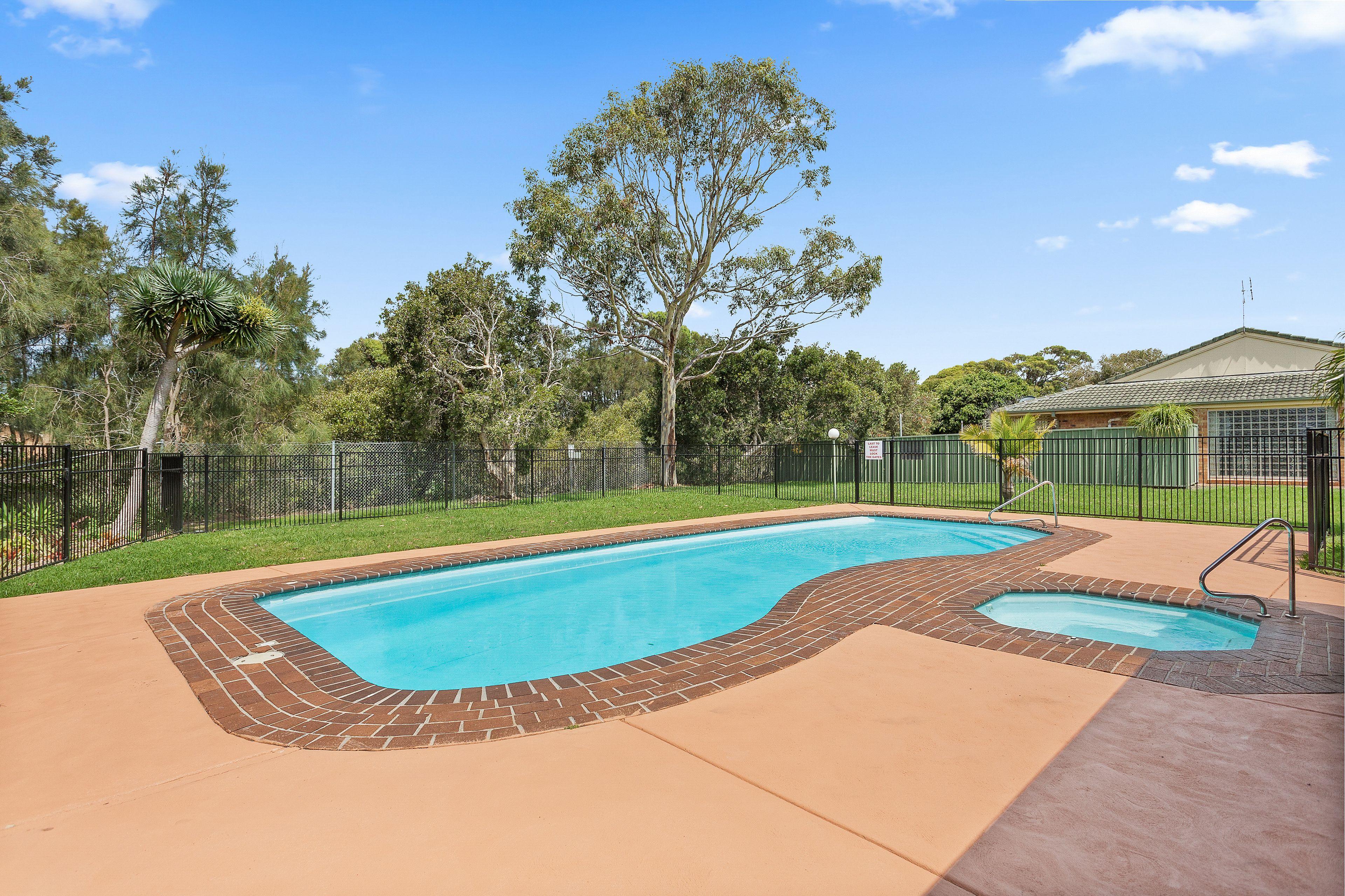Townhouse for Sale: Warilla, NSW 2528, NSW, 2528