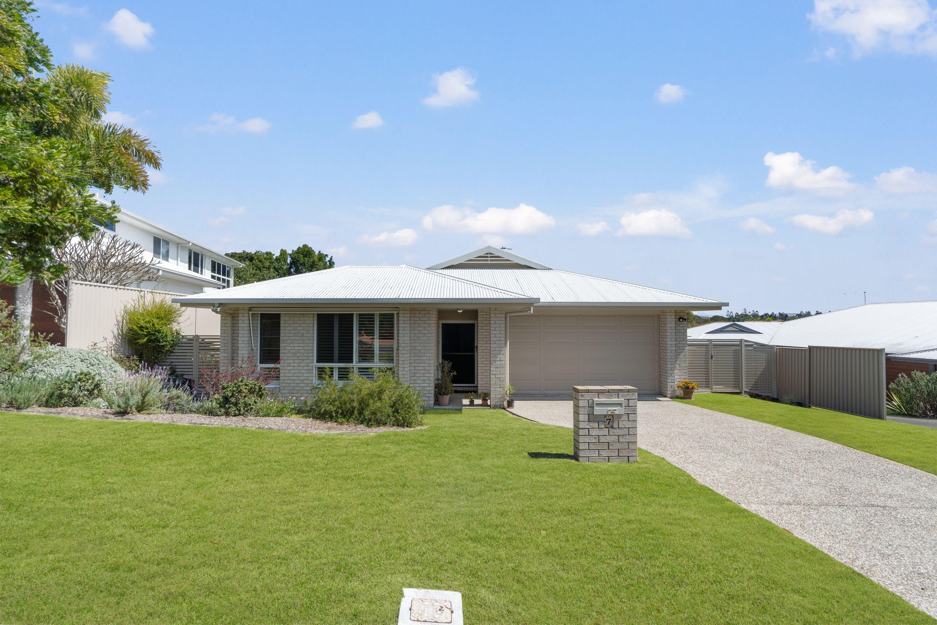 Prop-GPT: House: NSW Pottsville, NSW 2489 Home For Sale