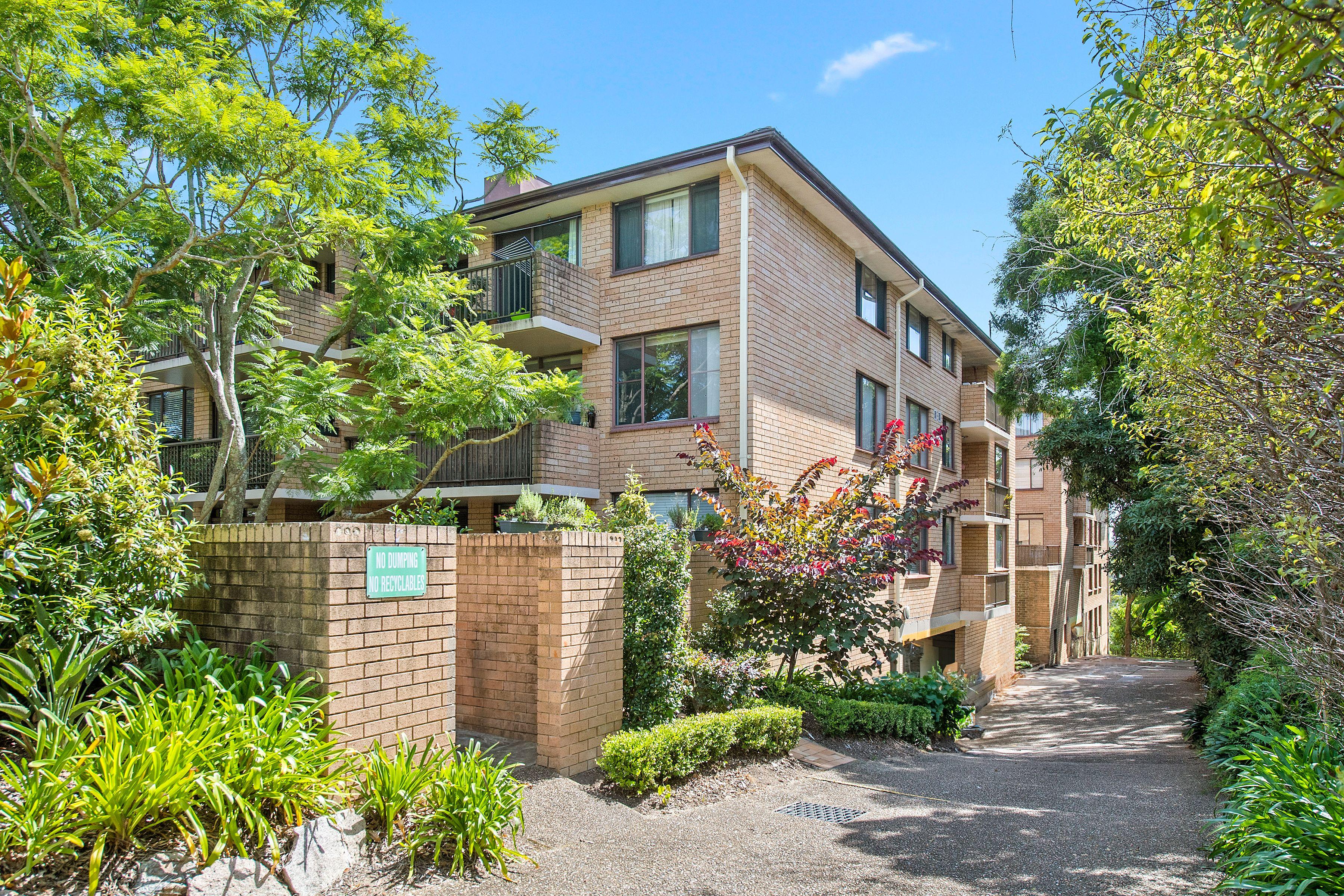 Prop-GPT: Unit: NSW Hornsby, NSW 2077 Home For Sale