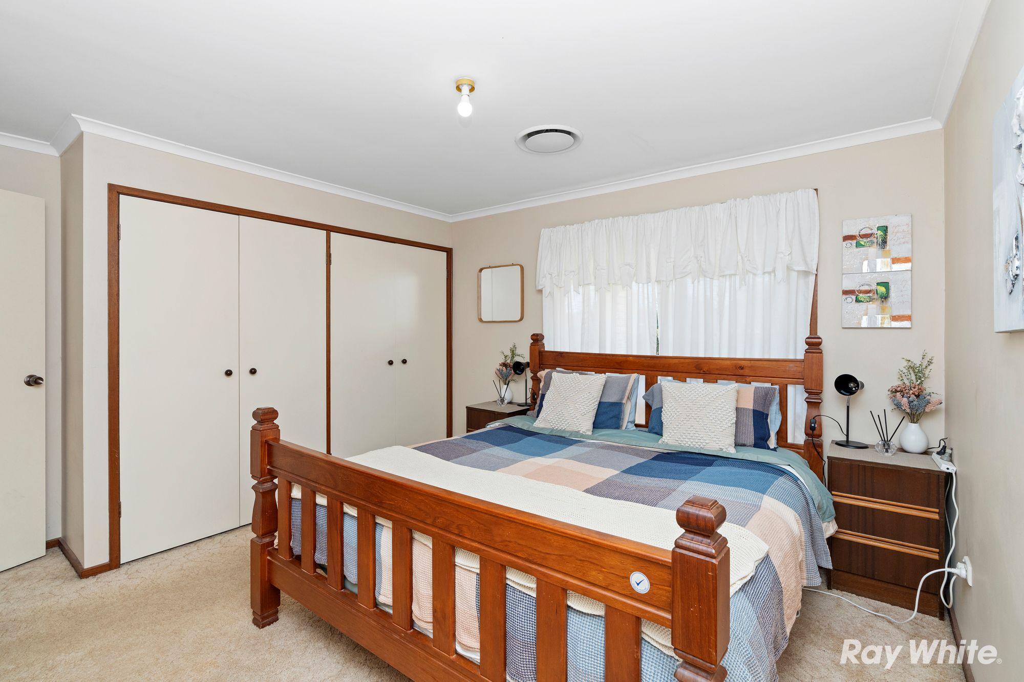 House for Sale: Glenfield Park, NSW 2650, NSW, 2650