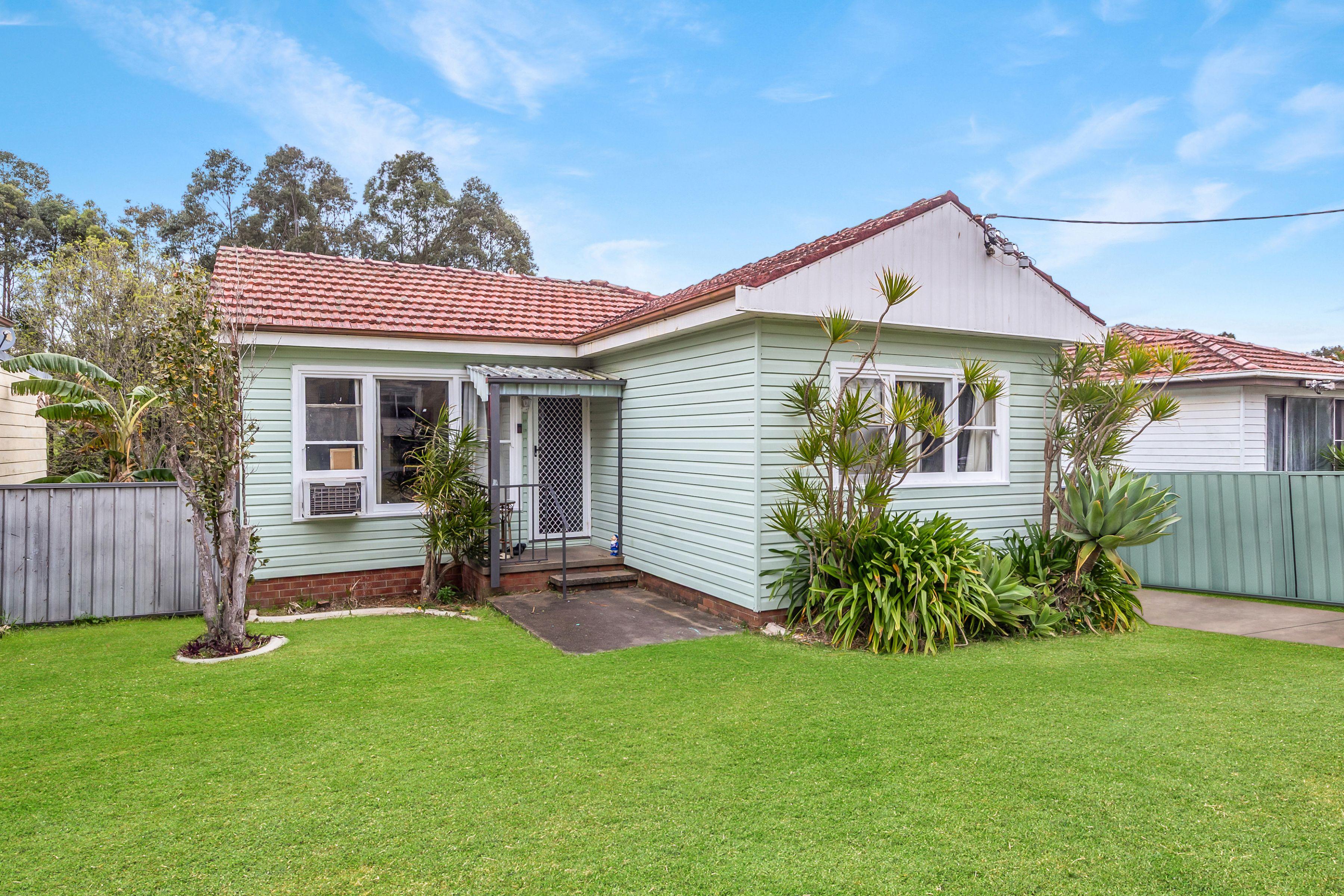 Prop-GPT: House: NSW Shortland, NSW 2307 Home For Sale