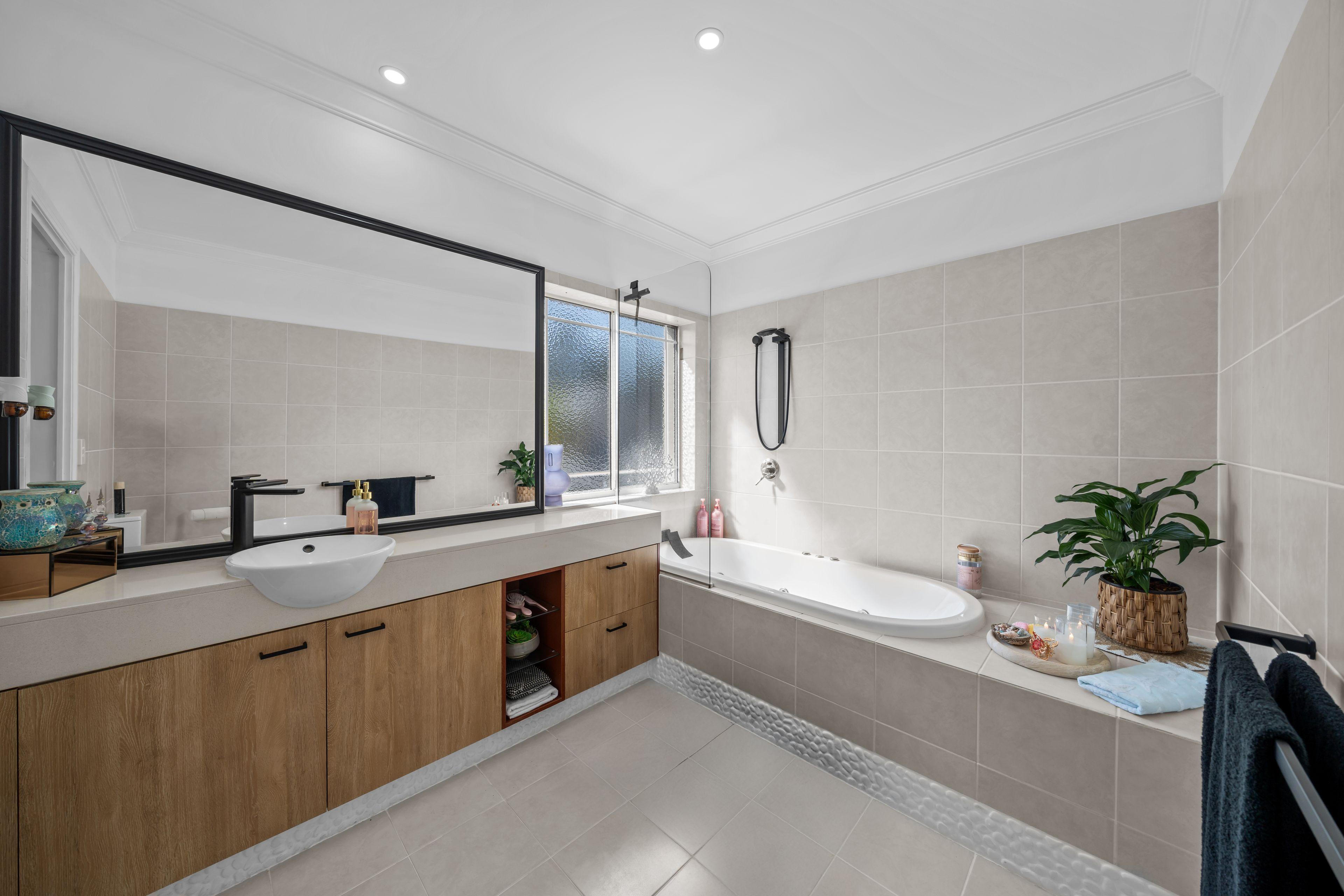 Unit for Sale: Robina, QLD 4226, QLD, 4226