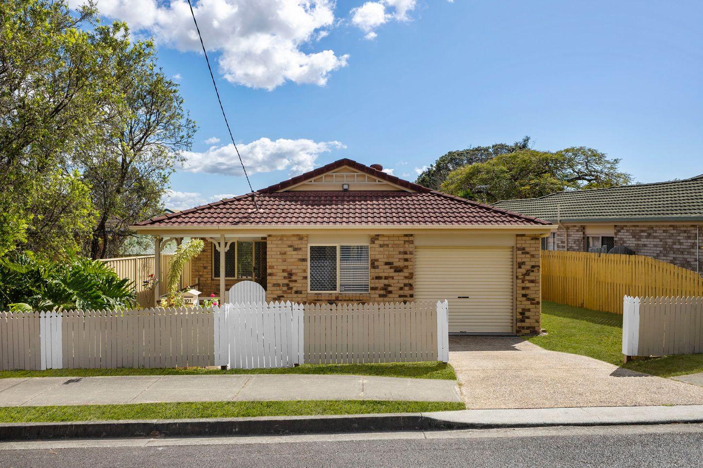 Prop-GPT: House: QLD Chermside, QLD 4032 Queensland 4032