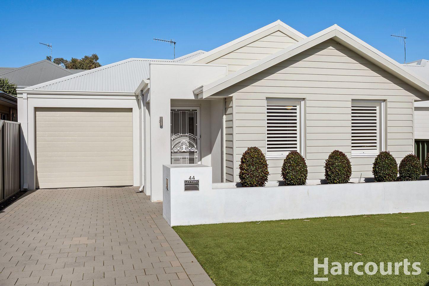 Prop-GPT: House: WA Dudley Park, WA 6210 Western Australia 6210