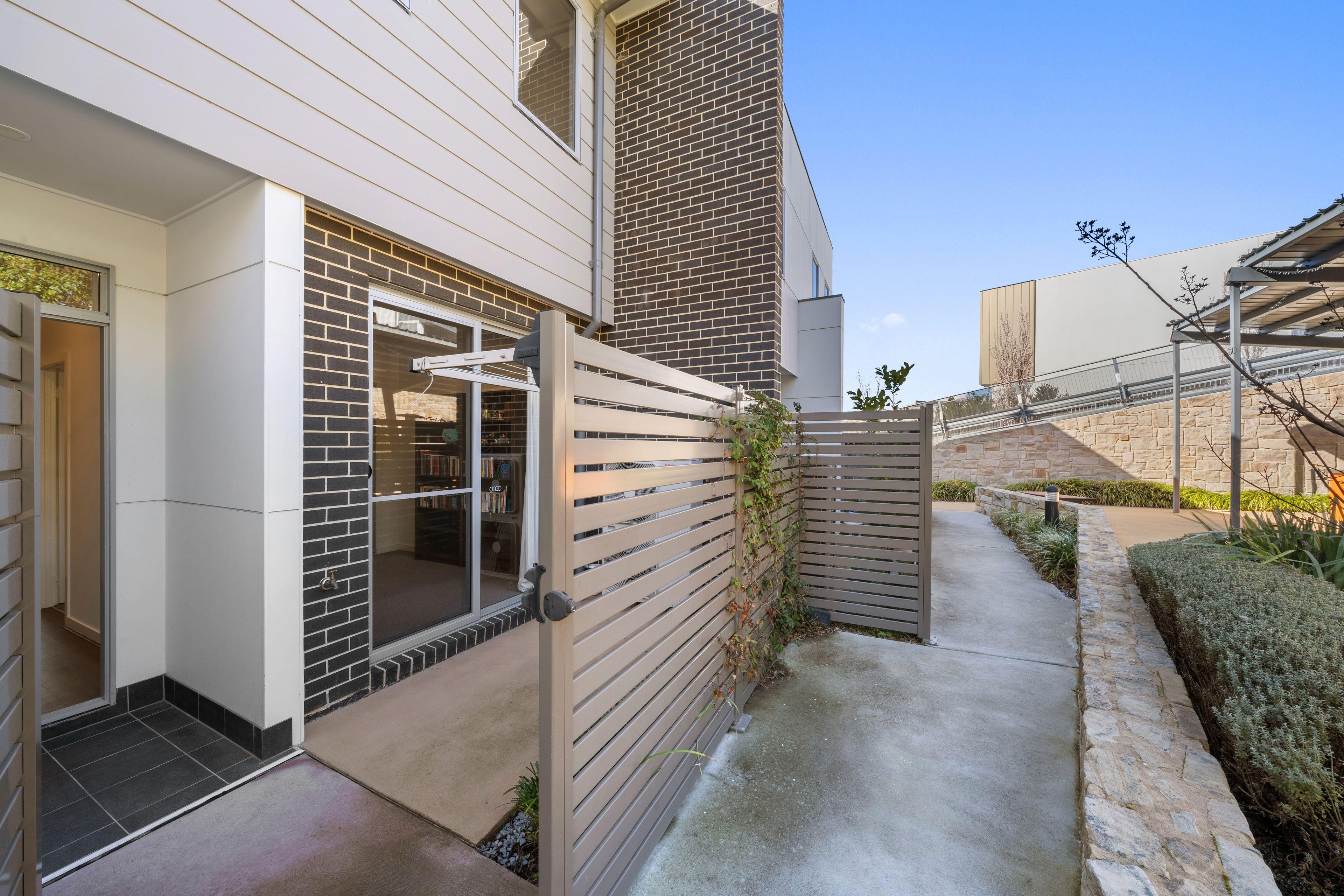 Townhouse for Sale: Fisher, ACT 2611, ACT, 2611