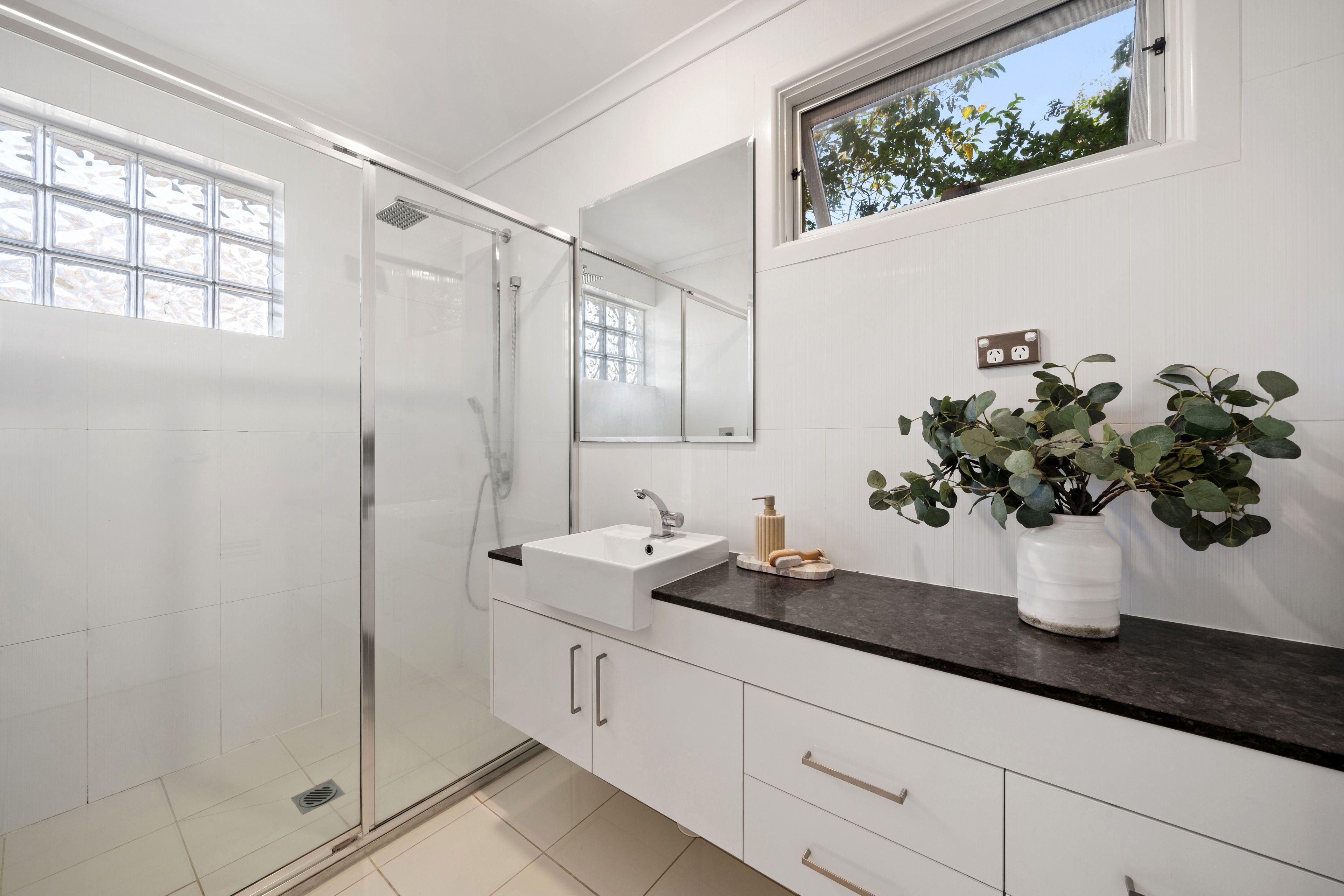 House for Sale: Narrabundah, ACT 2604, ACT, 2604