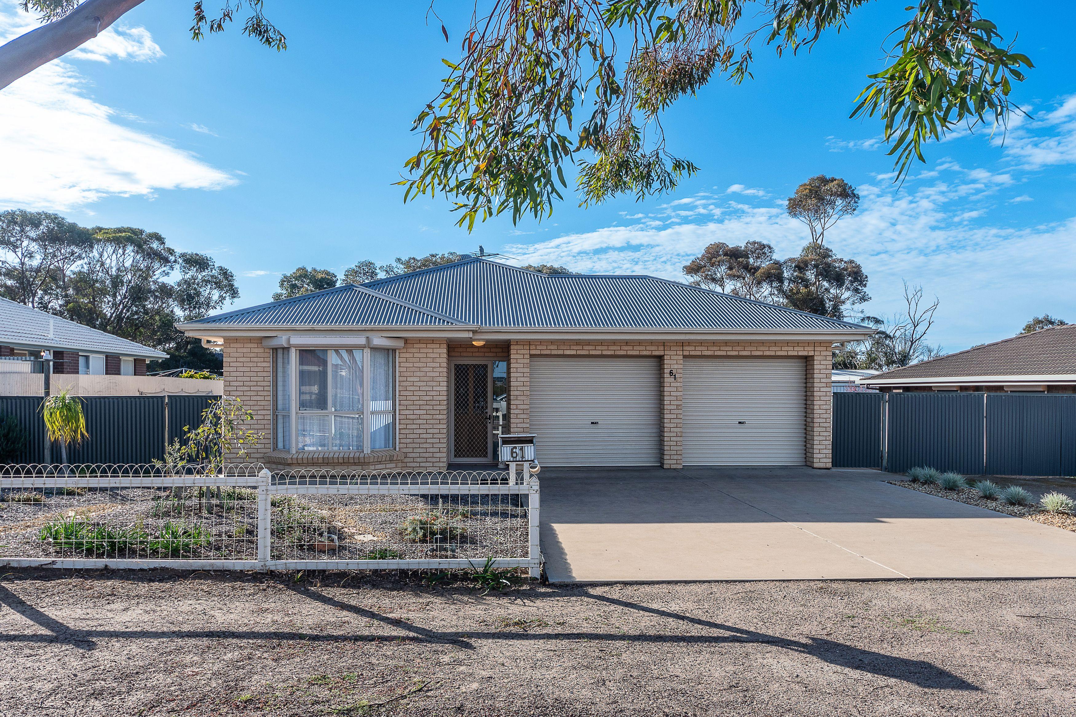 Prop-GPT: House: SA Murray Bridge, SA 5253 Home For Sale