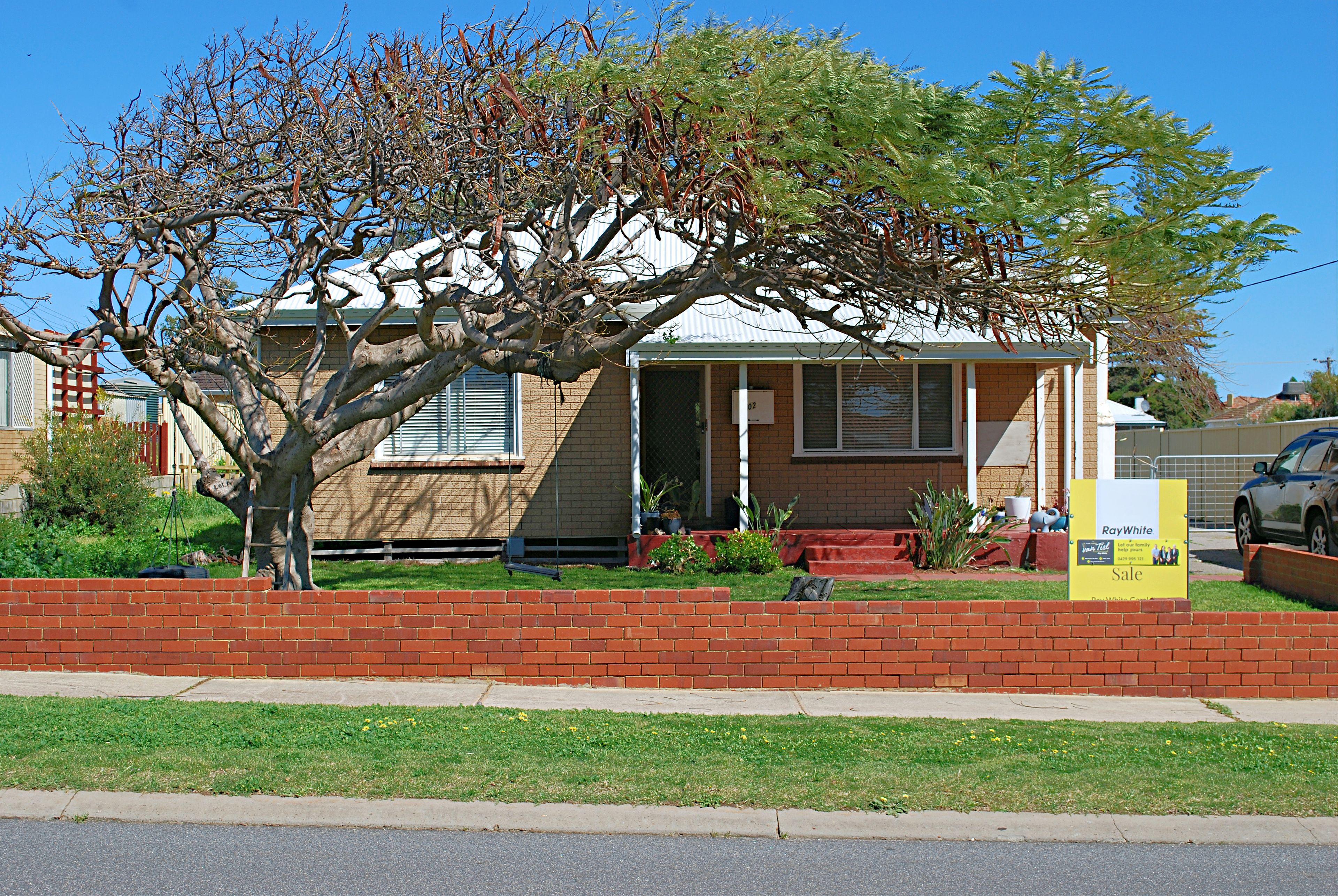 Prop-GPT: House: WA Beachlands, WA 6530 Home For Sale