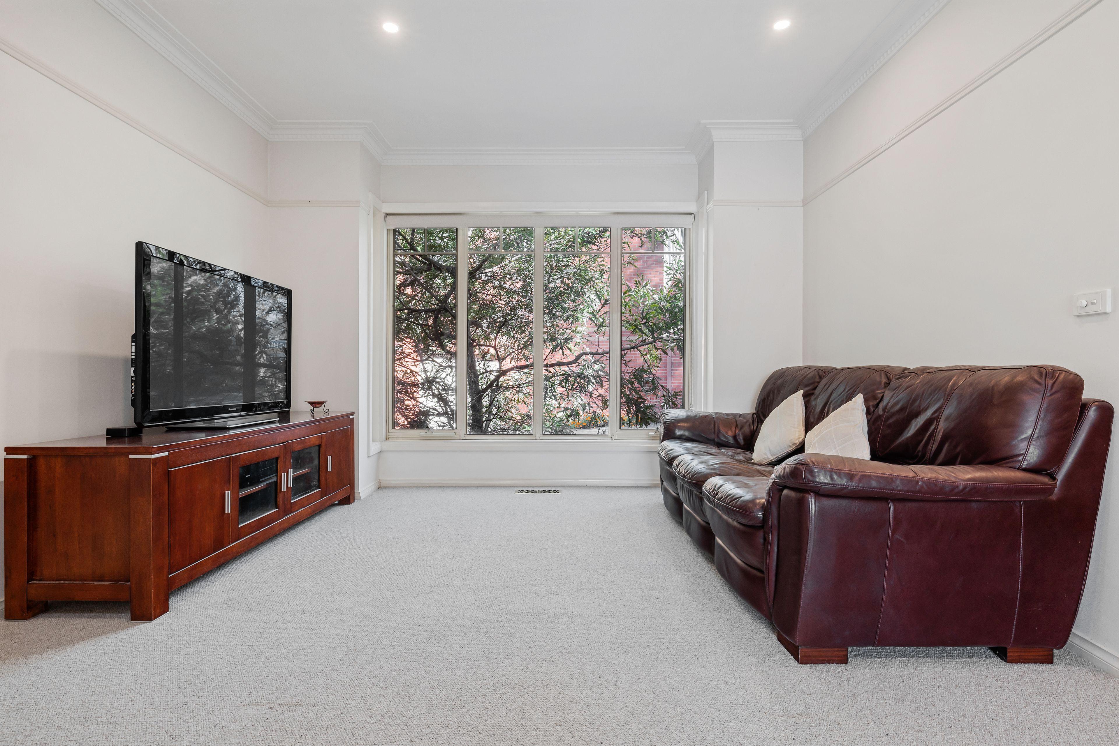 Townhouse for Sale: Ringwood East, VIC 3135, VIC, 3135