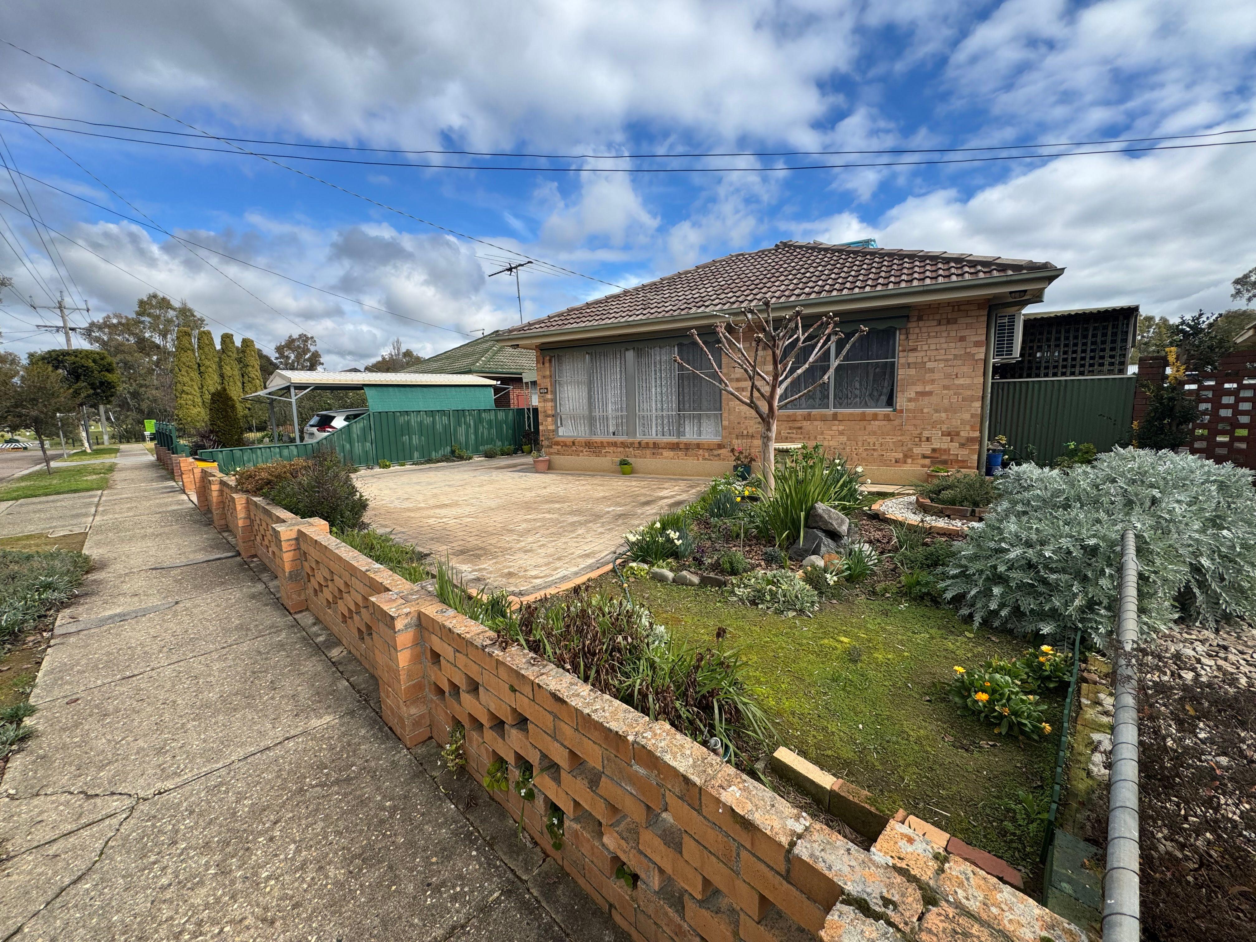 Prop-GPT: House: VIC West Wodonga, VIC 3690 Home For Sale