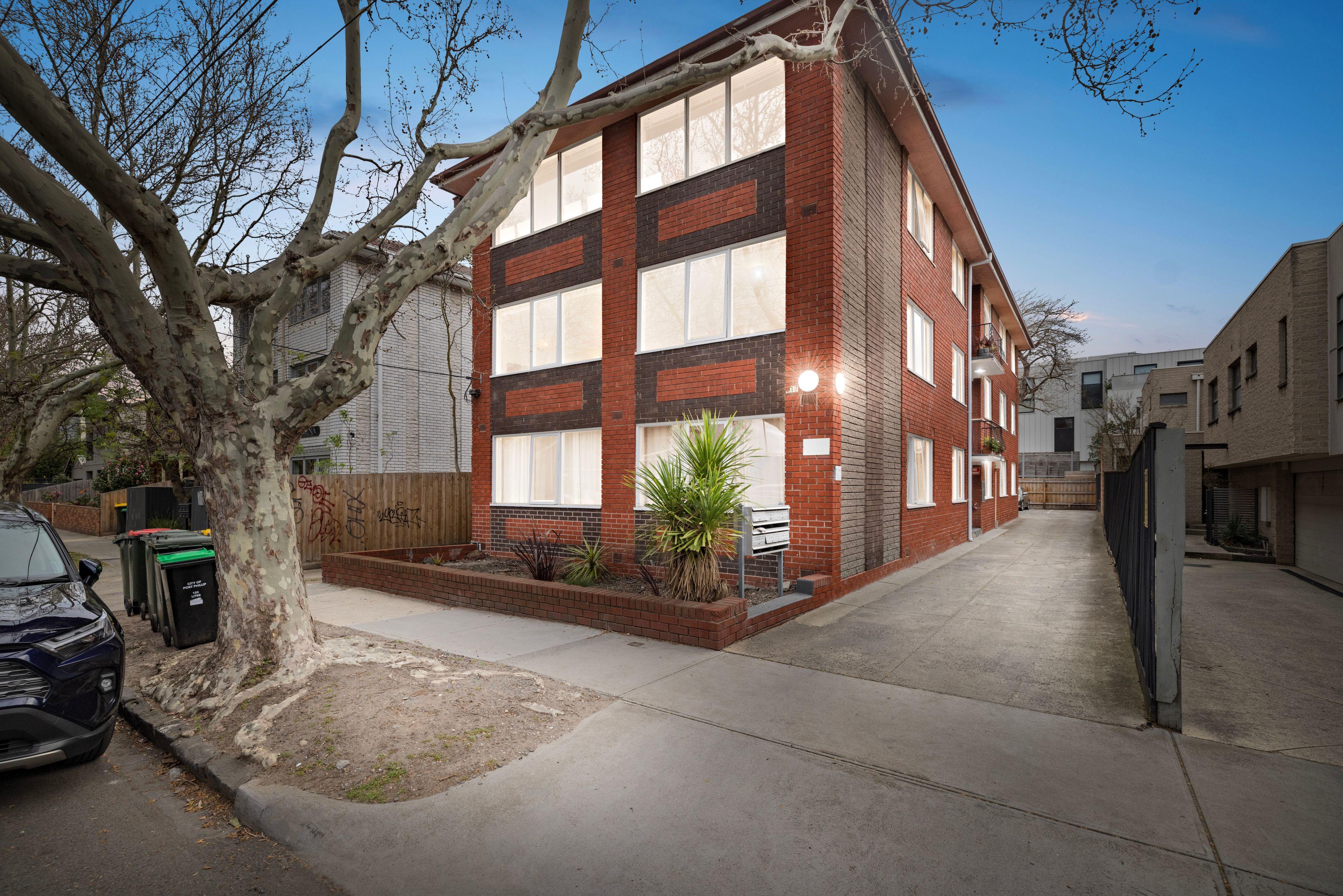 Prop-GPT: Apartment: VIC Elwood, VIC 3184 Home For Sale